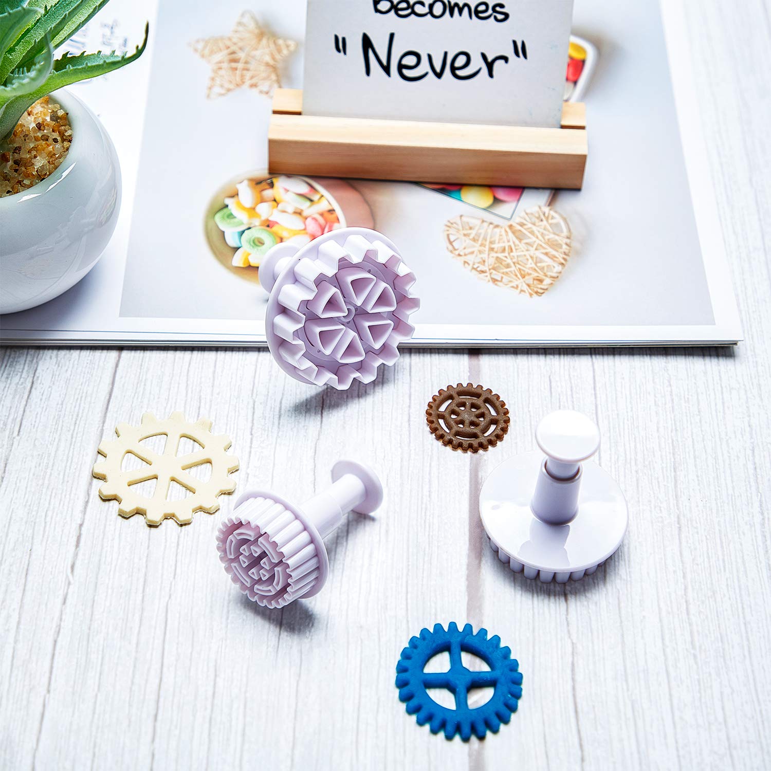 6 Pieces Gear Cookie Cutters Steampunk Fondant Molds Cogs Mold Clock Wheel Mold Fondant Cake Mold Plunger Cutter For Cupcake Dec