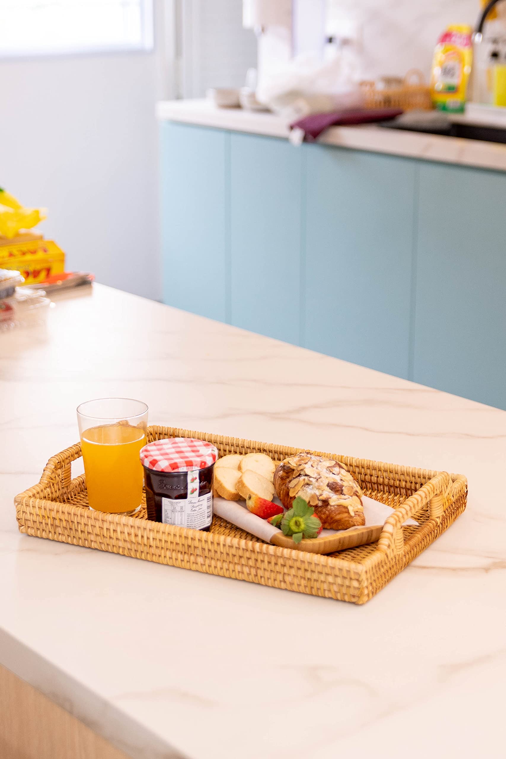 Hand-Woven Rattan Serving Tray With Handles For Breakfast, Drinks, Snack For Dining/Coffee Table (14.5 Inch (37 Cm), Rectangular