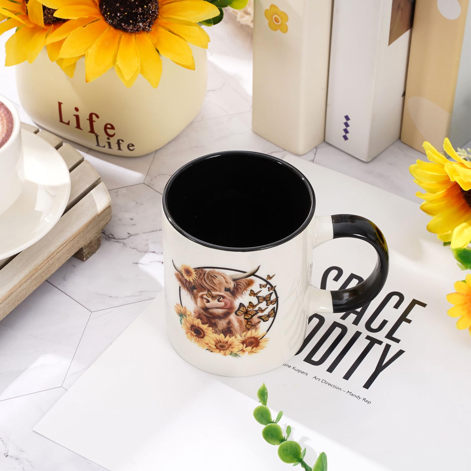 Whaline Highland Cow Mug Cute Cow Sunflower Butterfly Coffee Mug Ceramic Farmhouse Party Cup for Home School Office Table Center
