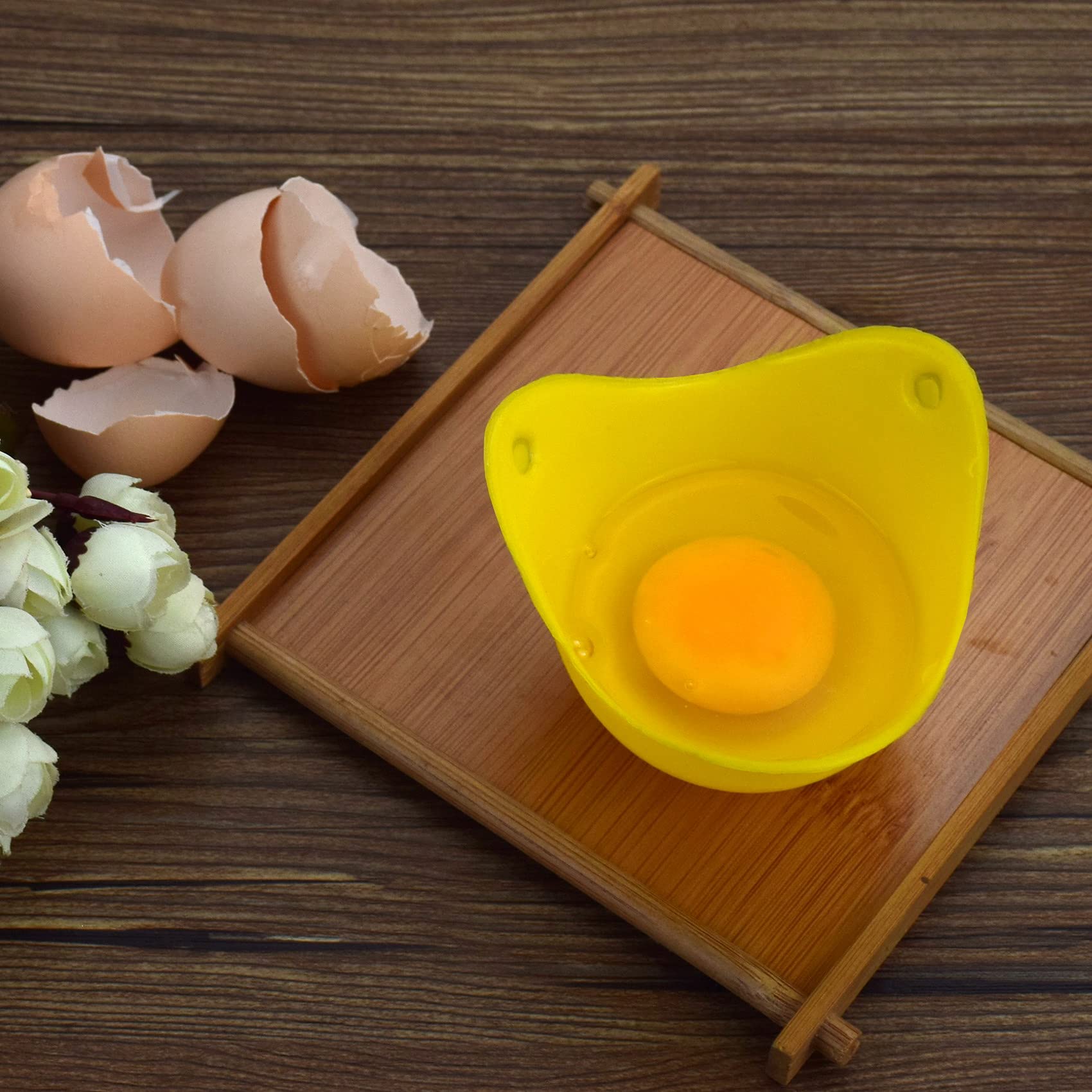 Egg Poacher Nonstick Silicone Egg Poaching Cup Poached Egg Cooker Egg Molds Cookware For Microwave Stovetop Premium 4Pcs
