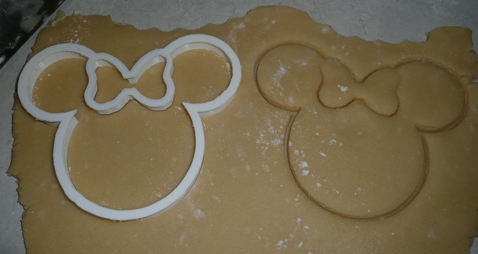 Themed Magical Mouse Head With Bow Character Cookie Cutter Made In Usa Pr308