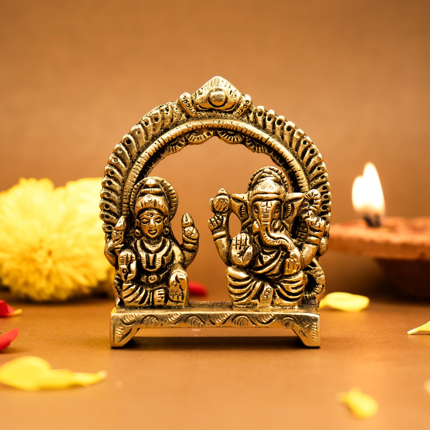 Ekhasa 100% Pure Brass Laxmi Ganesh Murti (Size: 8 cm) | Lakshmi Ganesh Idol for Diwali Puja, Study Table, Pooja Room & Home Dec