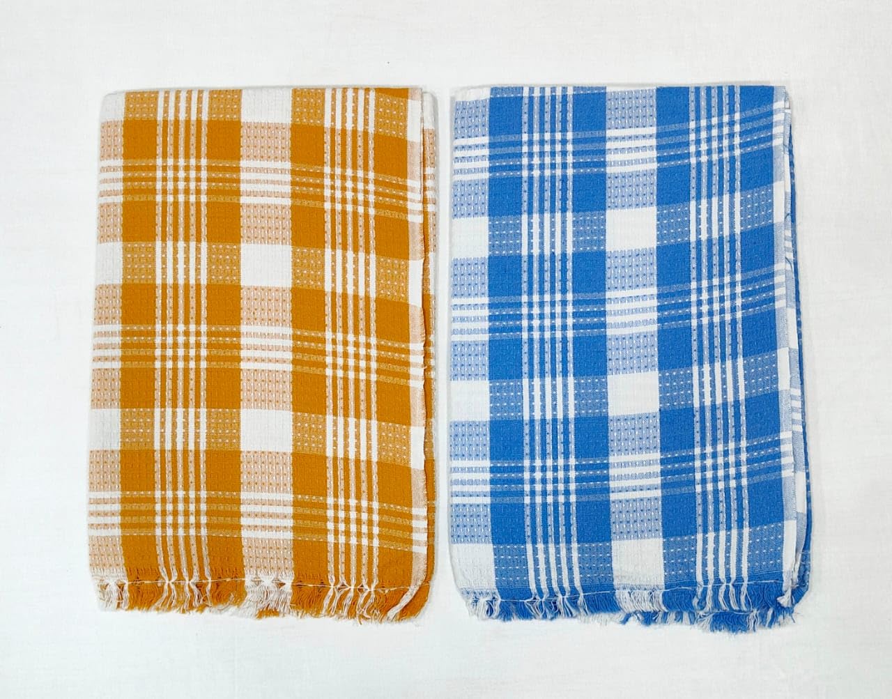 Bombay Dyeing Rimzim 100% Cotton Printed Soft & Slick Quick Drying Bath Towels 250 Gsm (Navy Blue)