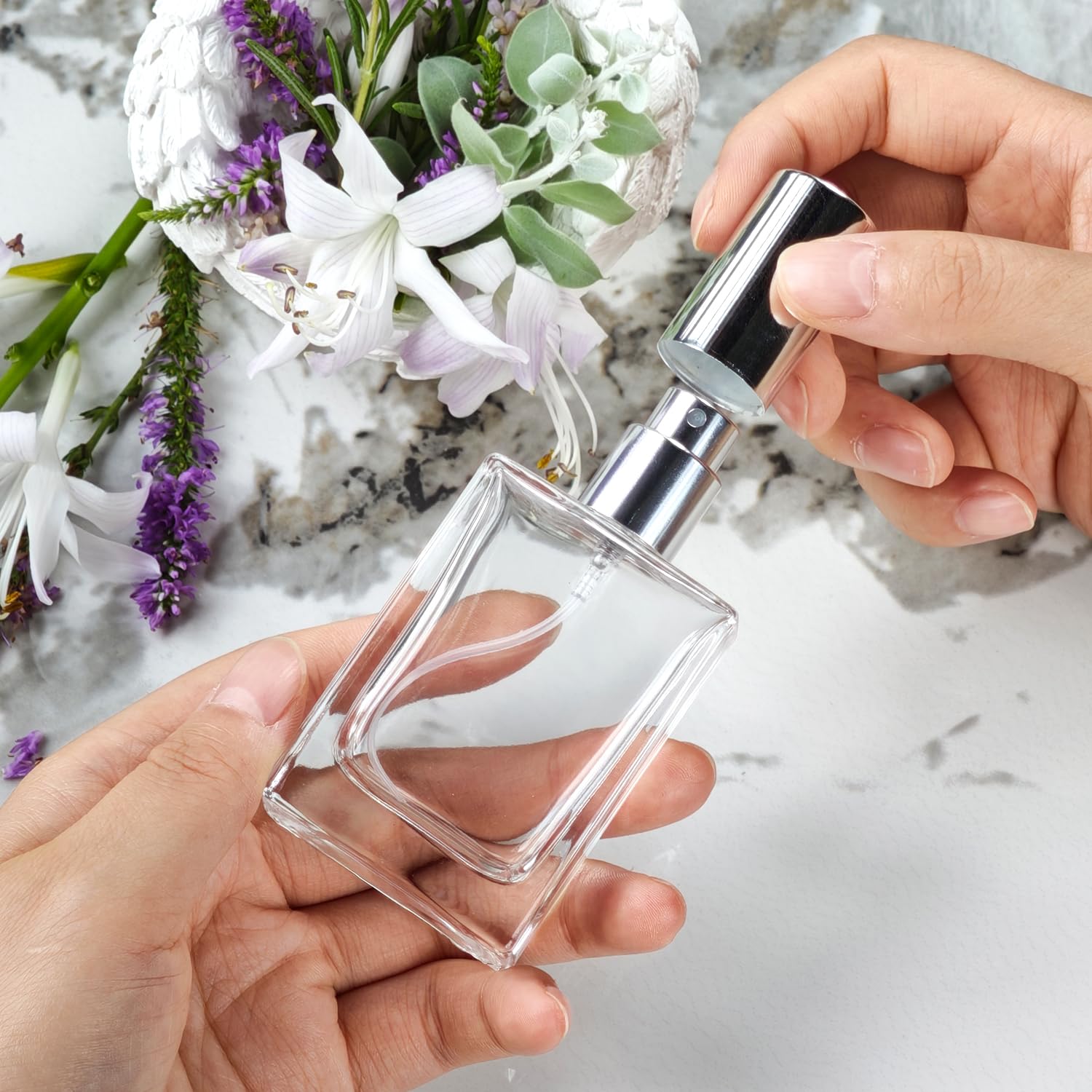 Yerpkefey 30Ml/1.0 Oz Glass Spray Bottle Perfume Atomizer,Travel Refillable Perfume Bottles Empty Classic Spray Bottle 2Pack (Si