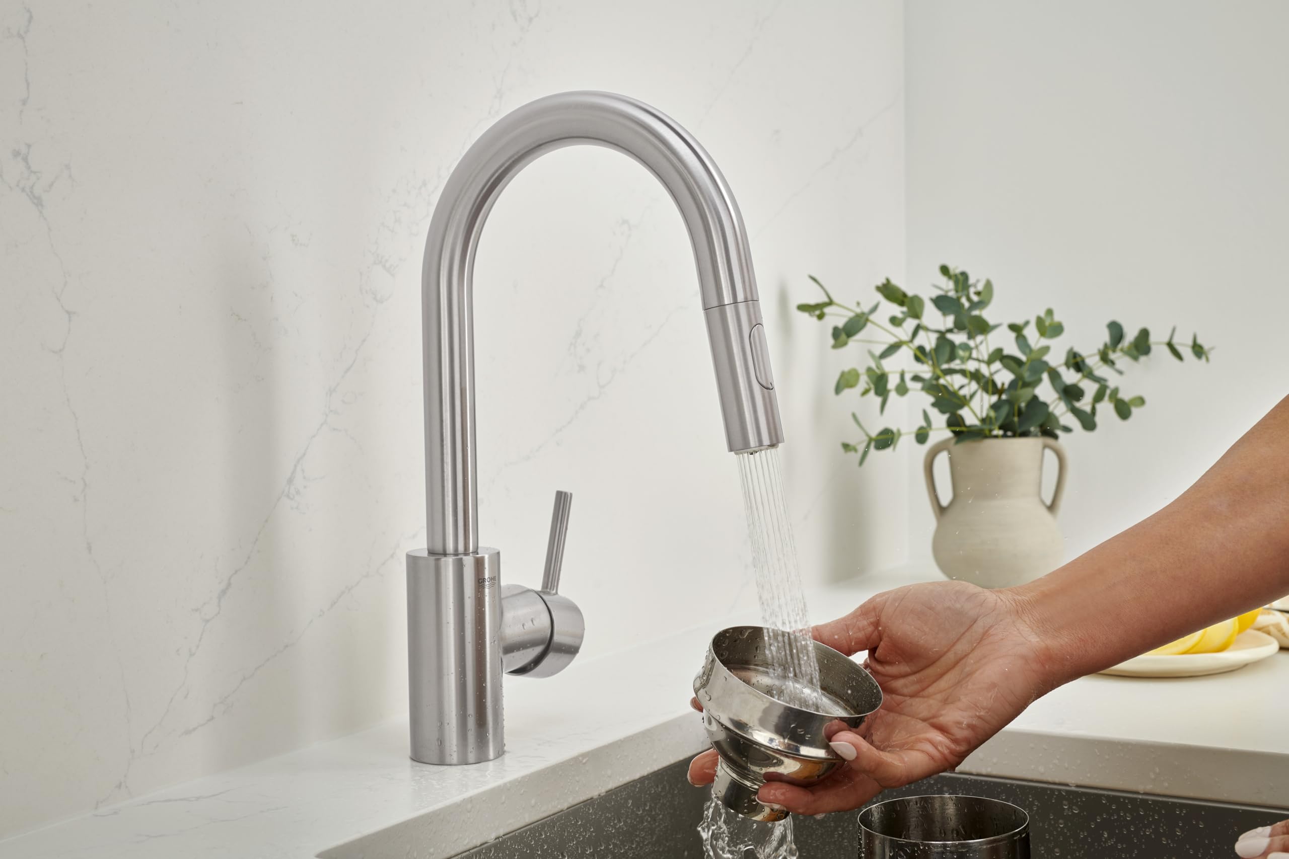 Grohe 31479Dc1 Concetto Pull-Down Bar Kitchen Faucet With Sprayer Supersteel (Stainless Steel)