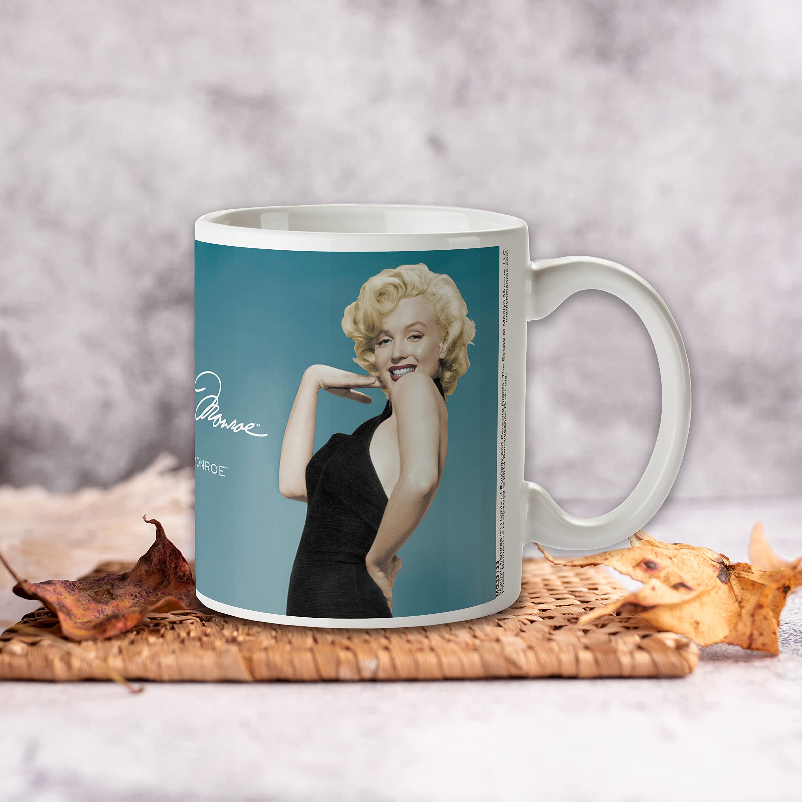 Pyramid America Marilyn Monroe Coffee Mug - Marilyn Monroe Pose Mug - 11 oz. Unique Ceramic Cup for Coffee, Cocoa & Tea Drinkers