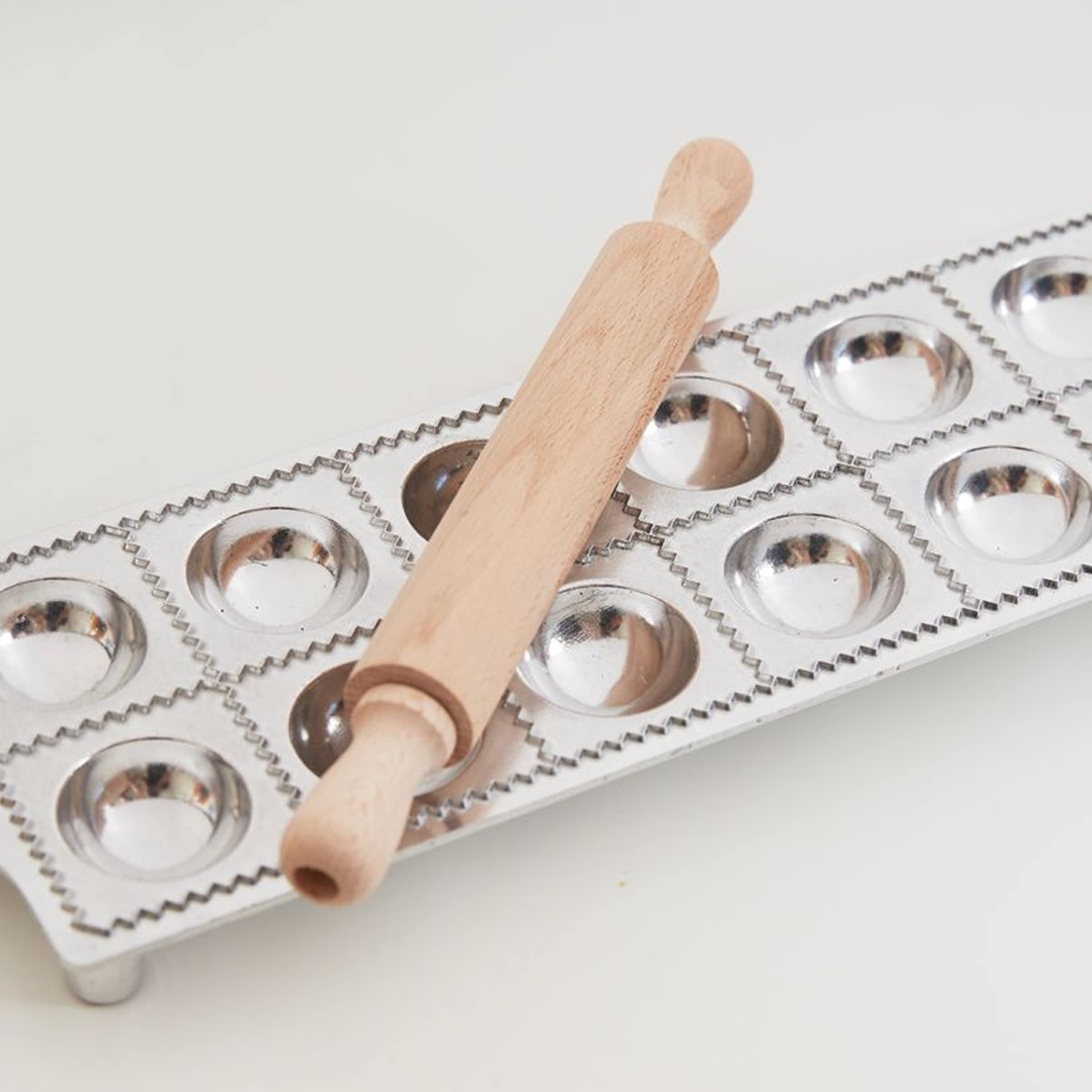 Ravioli Mold, 12 Piece Round Ravioli Mold With Rolling Pin Packed In Drawstring Gift Bag By Verve Culture