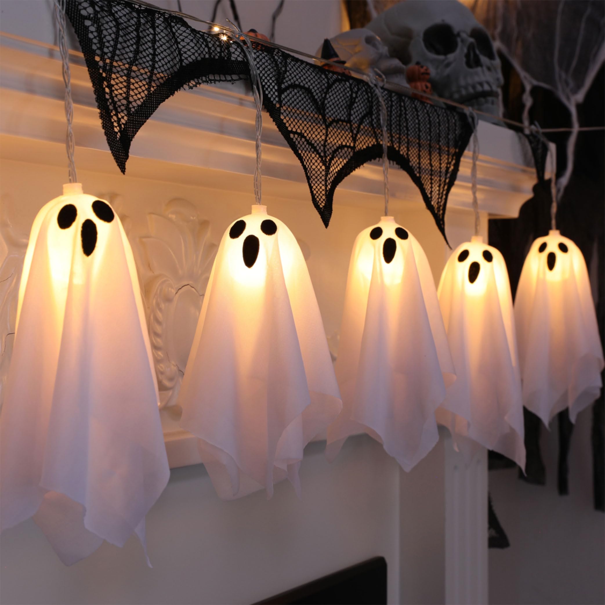 Halloween Decoration String Lights, Light up Ghost Garland, 7.5ft Battery Operated Ghost Lights with 10 LED for Mantle, Fireplac