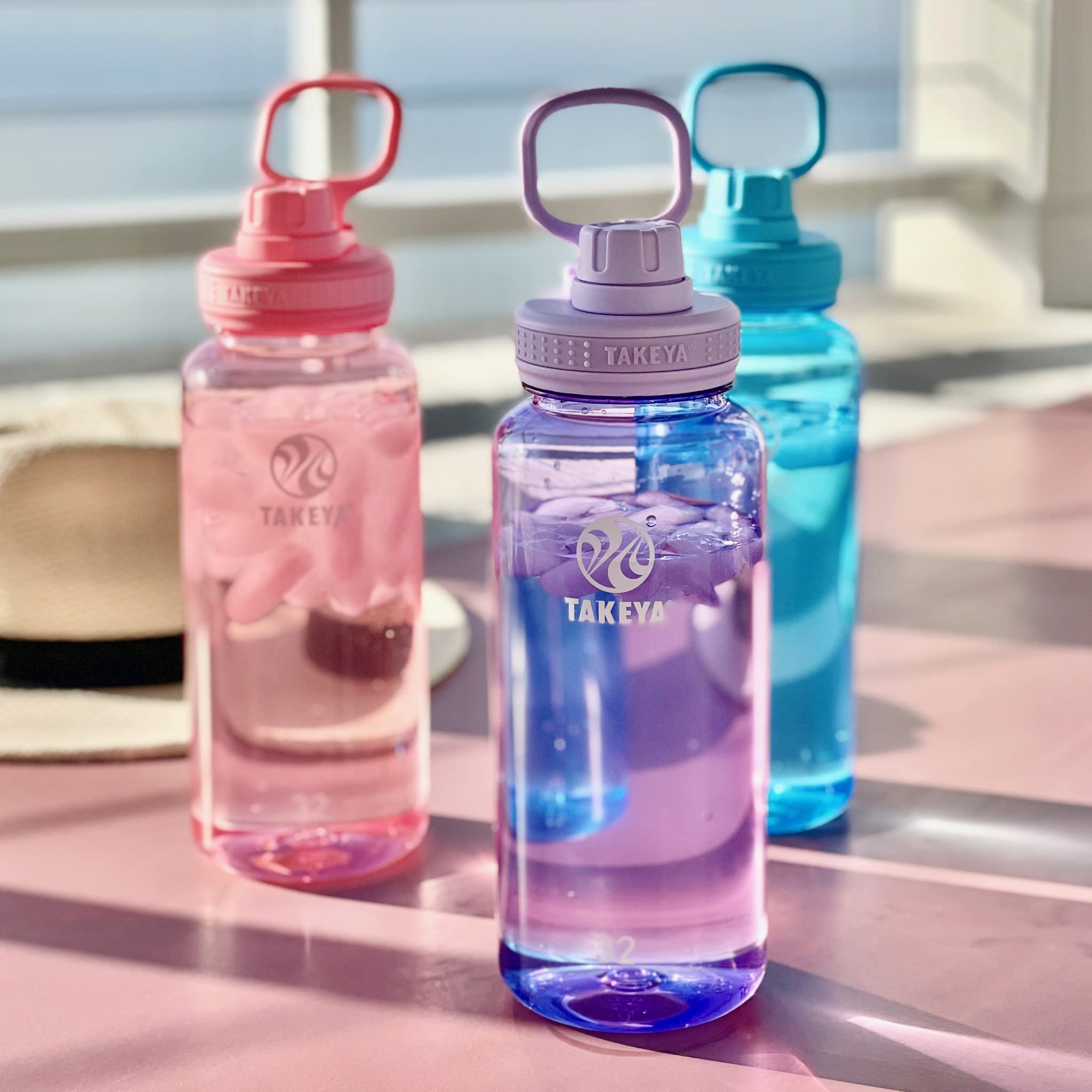 Takeya 885395504056 Tritan Bottle, Spout Lid Breezy Blue 32Oz