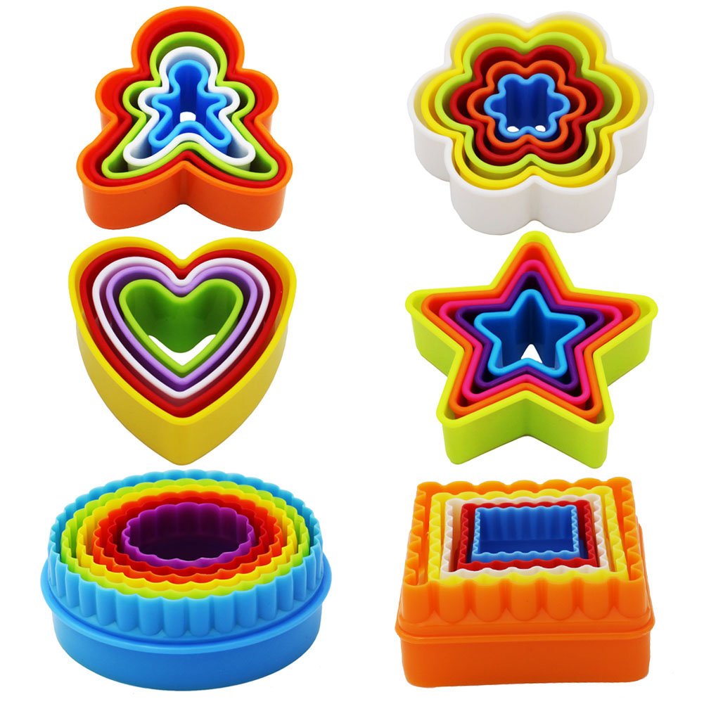 Sookoo 32 Pcs Cookie Cutter Set, Biscuit Cutter Set, Multi-Size Sandwich Fondant Cake Fruit Vegetable Shapes Cutter Set (Square,