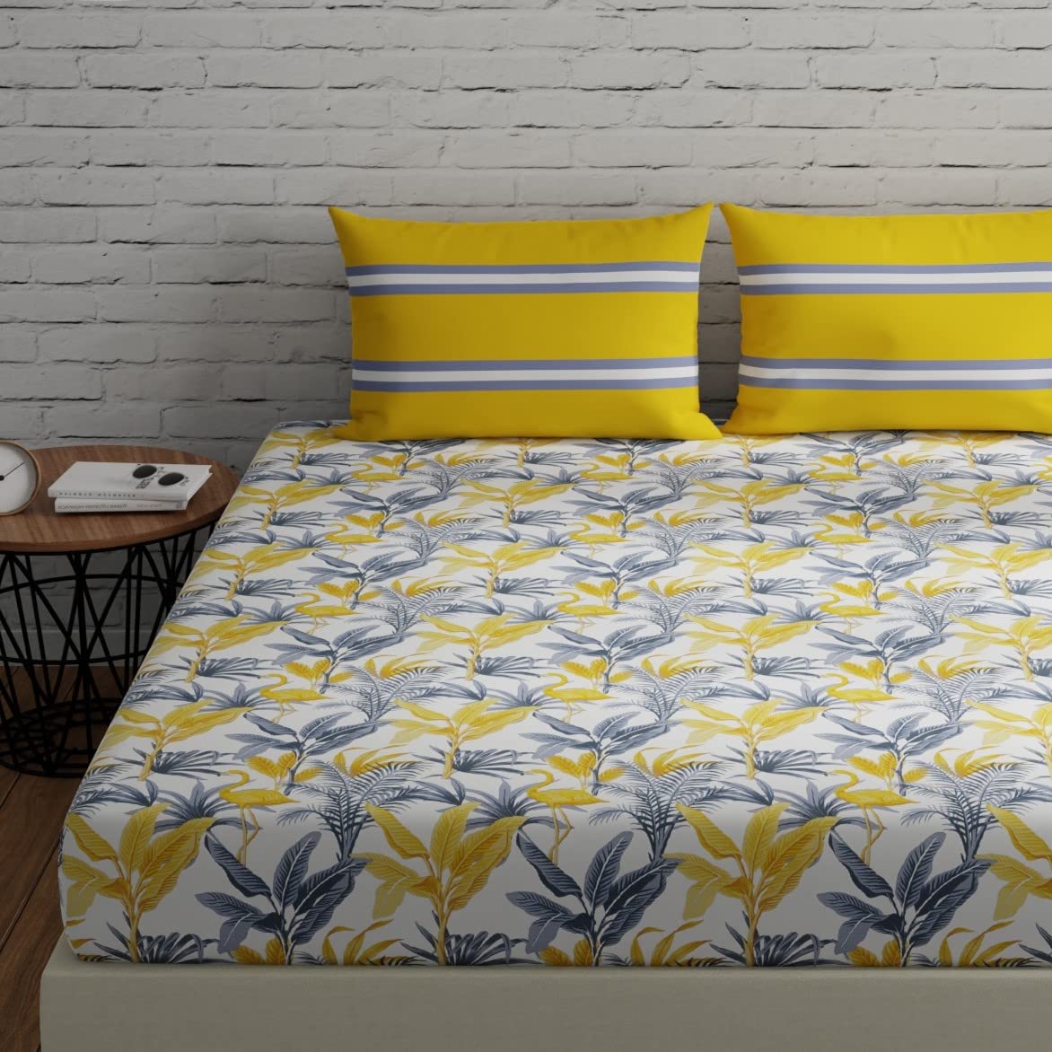 Huesland by Ahmedabad Cotton 144 TC Fitted Elastic Bedsheets Queen Size with 2 Pillow Covers | 60 x 78 inches | Flamingo & Strip