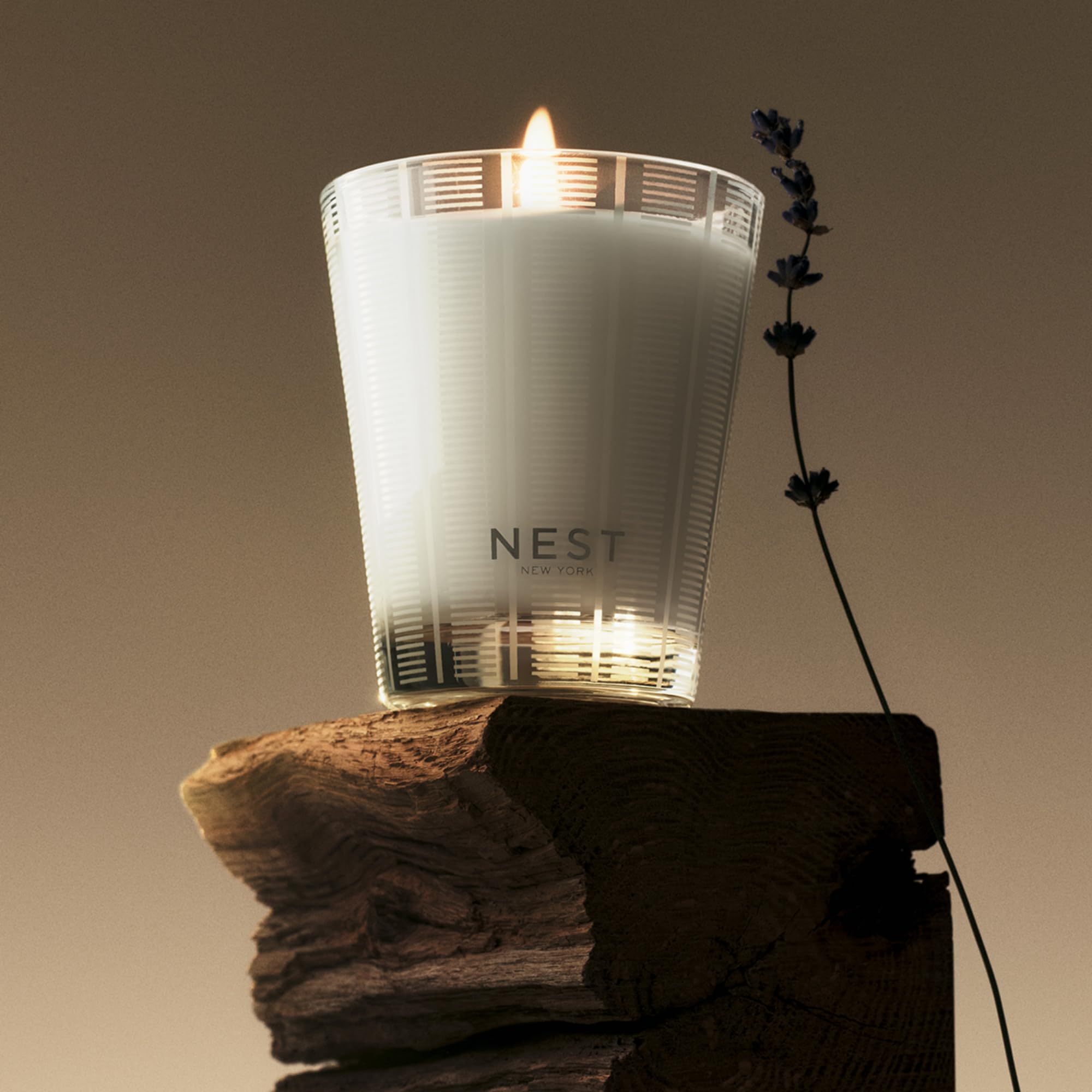 NEST Fragrances Cedar Leaf & Lavender Scented Classic Candle
