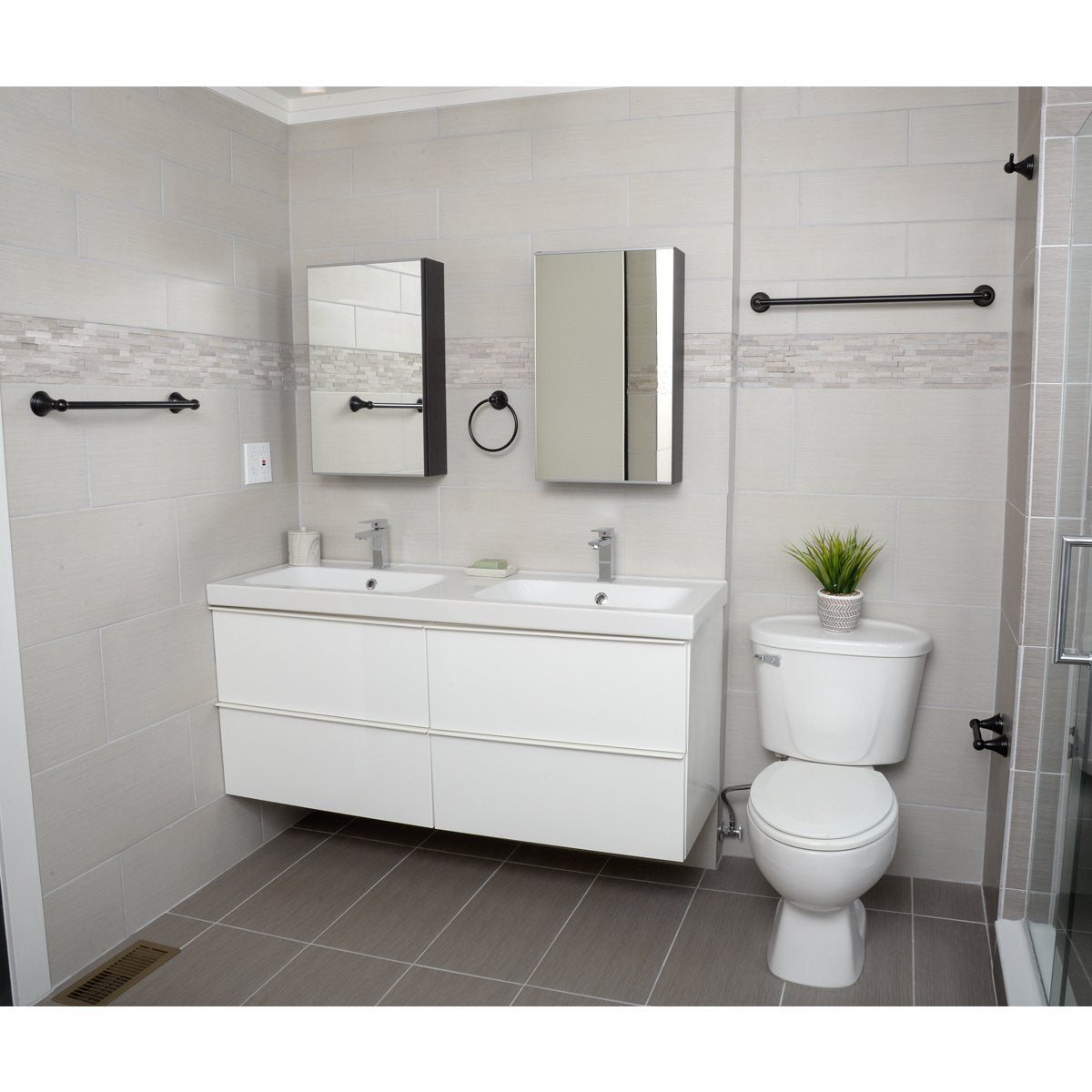 Amazon Basics Ab-Br817-Or Modern Bathroom Accessories Towel Holder, Set Of 5,8 Sets, 5 Piece, Oil Rubbed Bronze