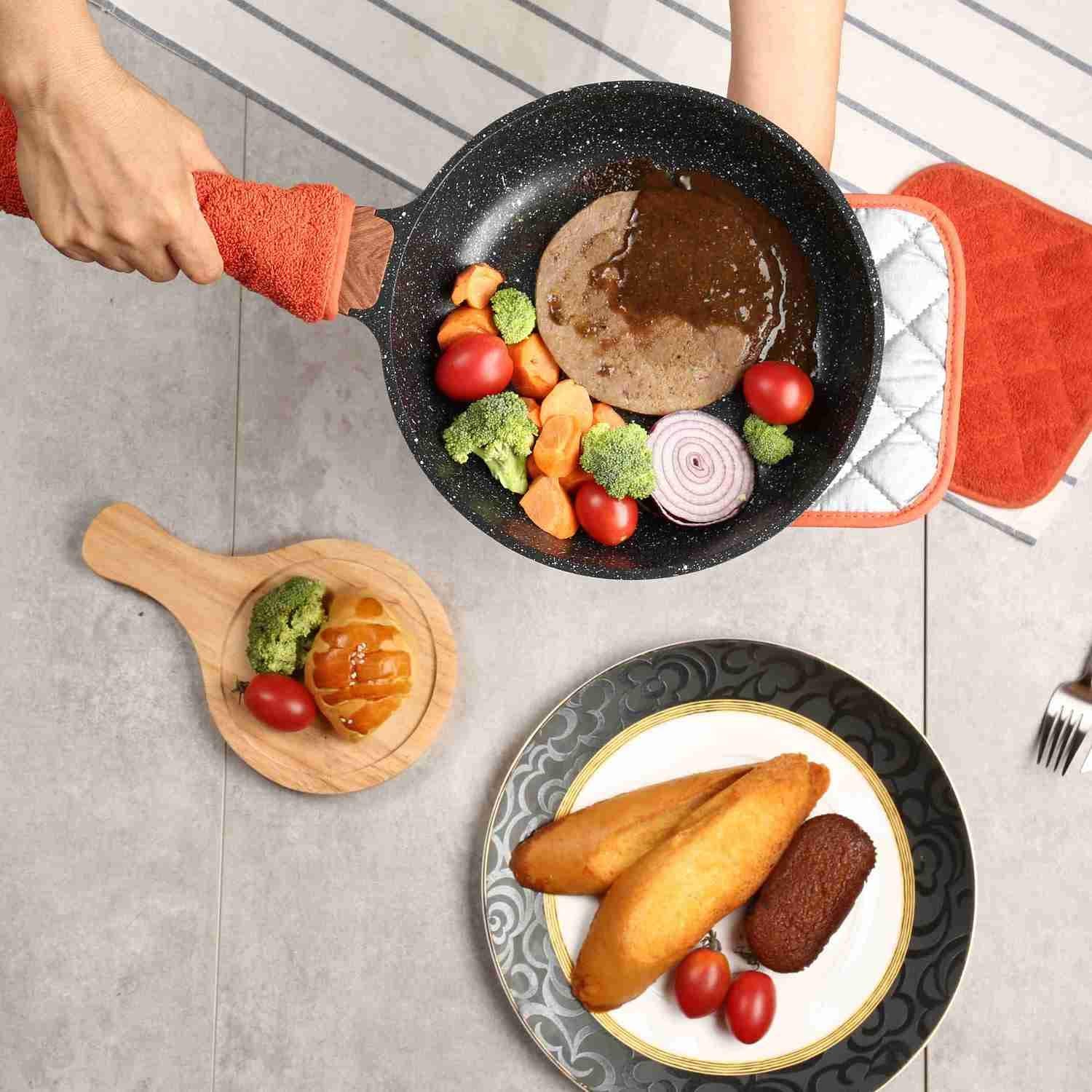 Veikery Oven Pot Holders 100% Cotton,7X7 Inches,3 Packs,Perfect For Cooking, Baking, Serving, Bbq Or Dinner Party (Orange, 3)