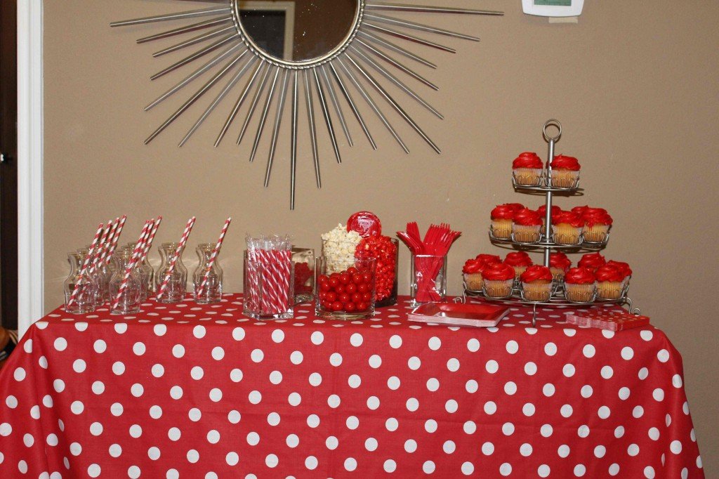 Artofabric Decorative Cotton Tablecloth In White Polka Dot On Red Print 59X108