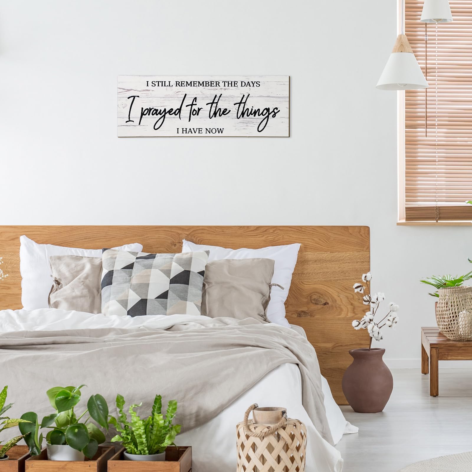Jetec Farmhouse Bible Verse Scripture Wall Signs, I Still Remember The Days I Prayed for The Things I Have Now Wooden Plaque Dec