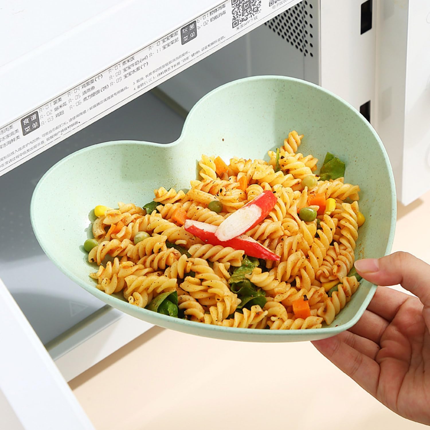 Yelona Heart Shaped Dessert Salad 5.9 Inch Plastic Dinner Plates, Dishes For Appetizer, Steak, Snacks, Microwave & Oven Safe, Th