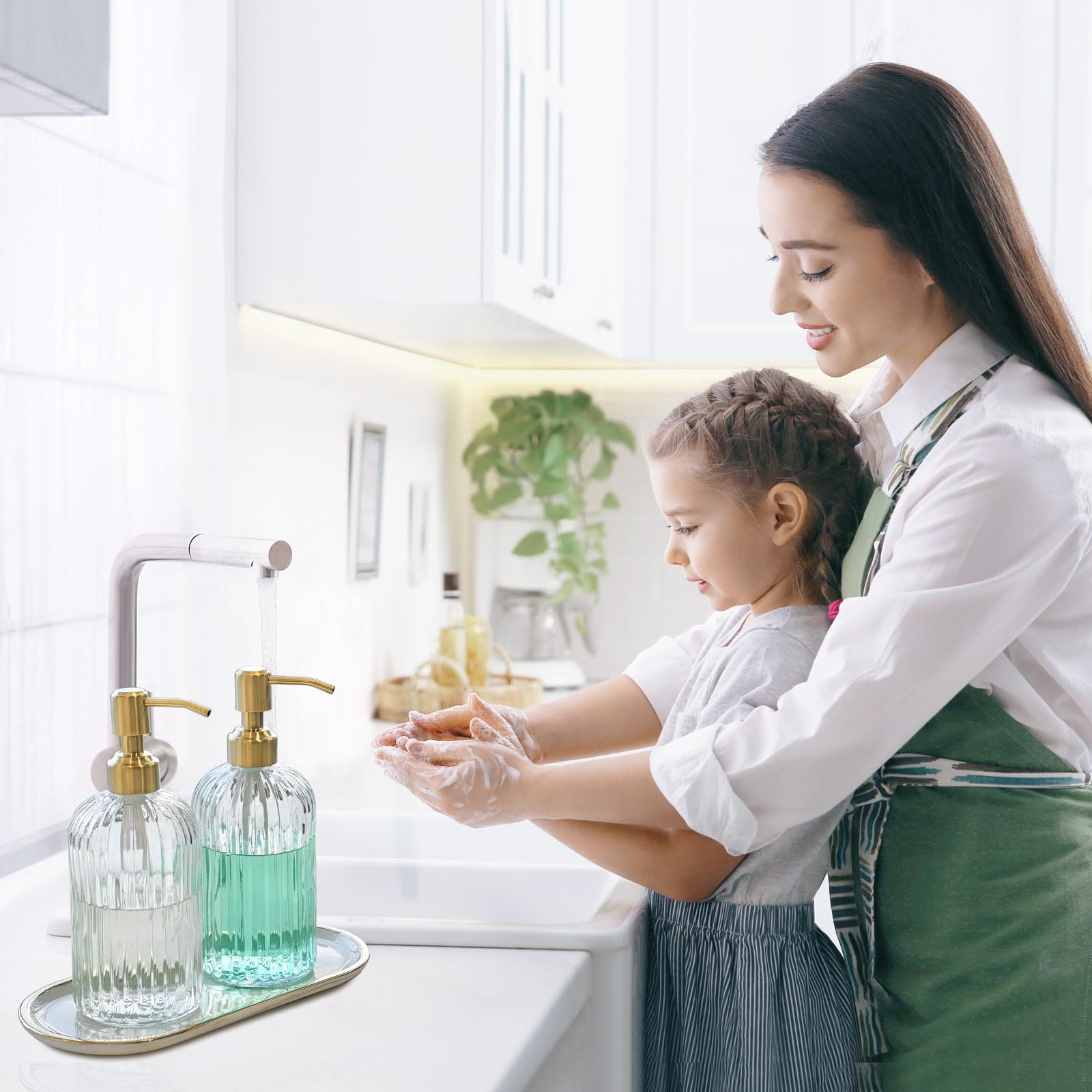 Jasai 2Pack 18Oz Fluted Glass Soap Dispenser With Golden Rust Proof Pump, Refillable Kitchen Soap Dispenser With Vertical Stripe
