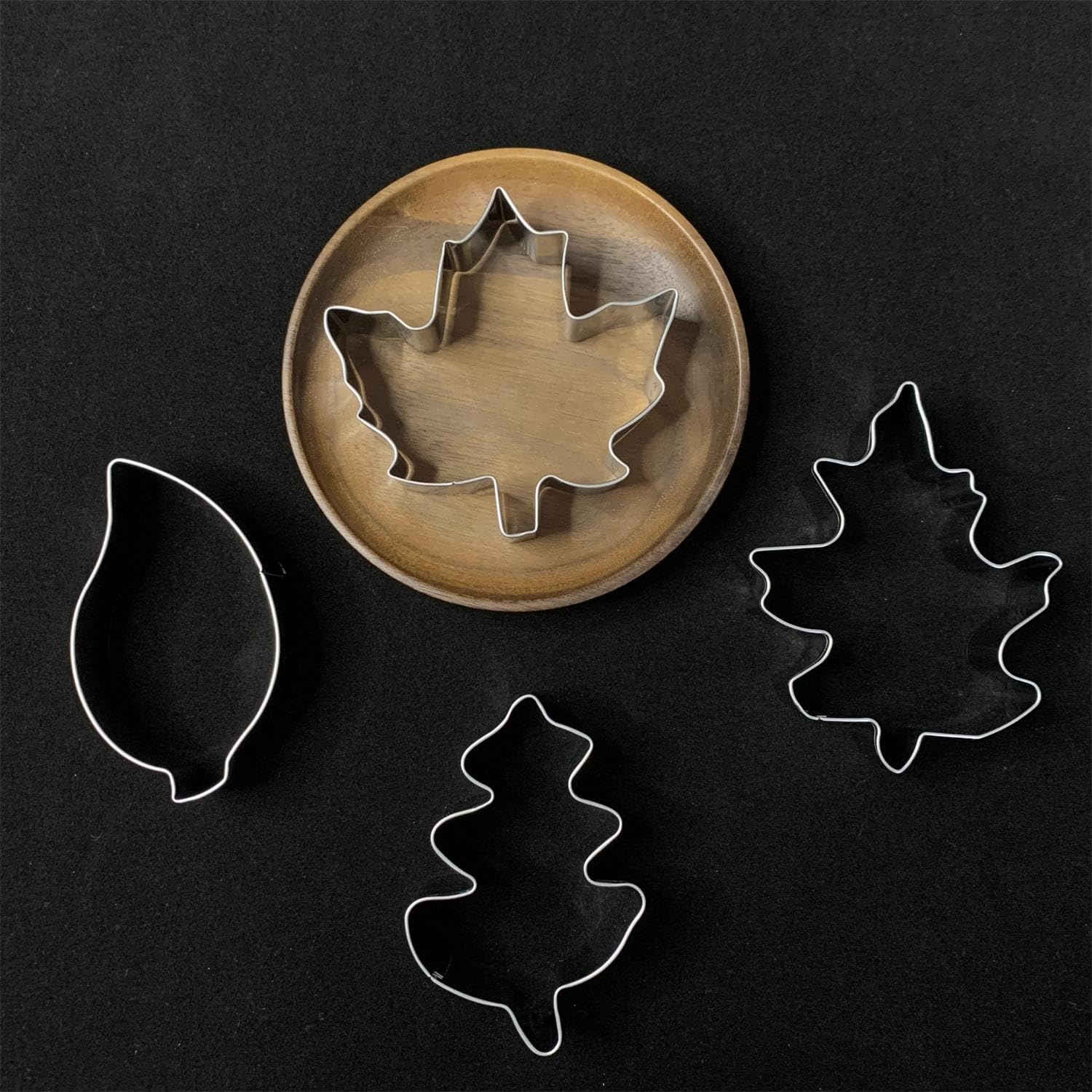 Lubtosmn Fall Leaf Cookie Cutter Set-4 Piece-Maple Leaf, Oak Leaf, Leaf Shapes-Diswasher Safe-Fall Holiday Cookie Cutters Shapes