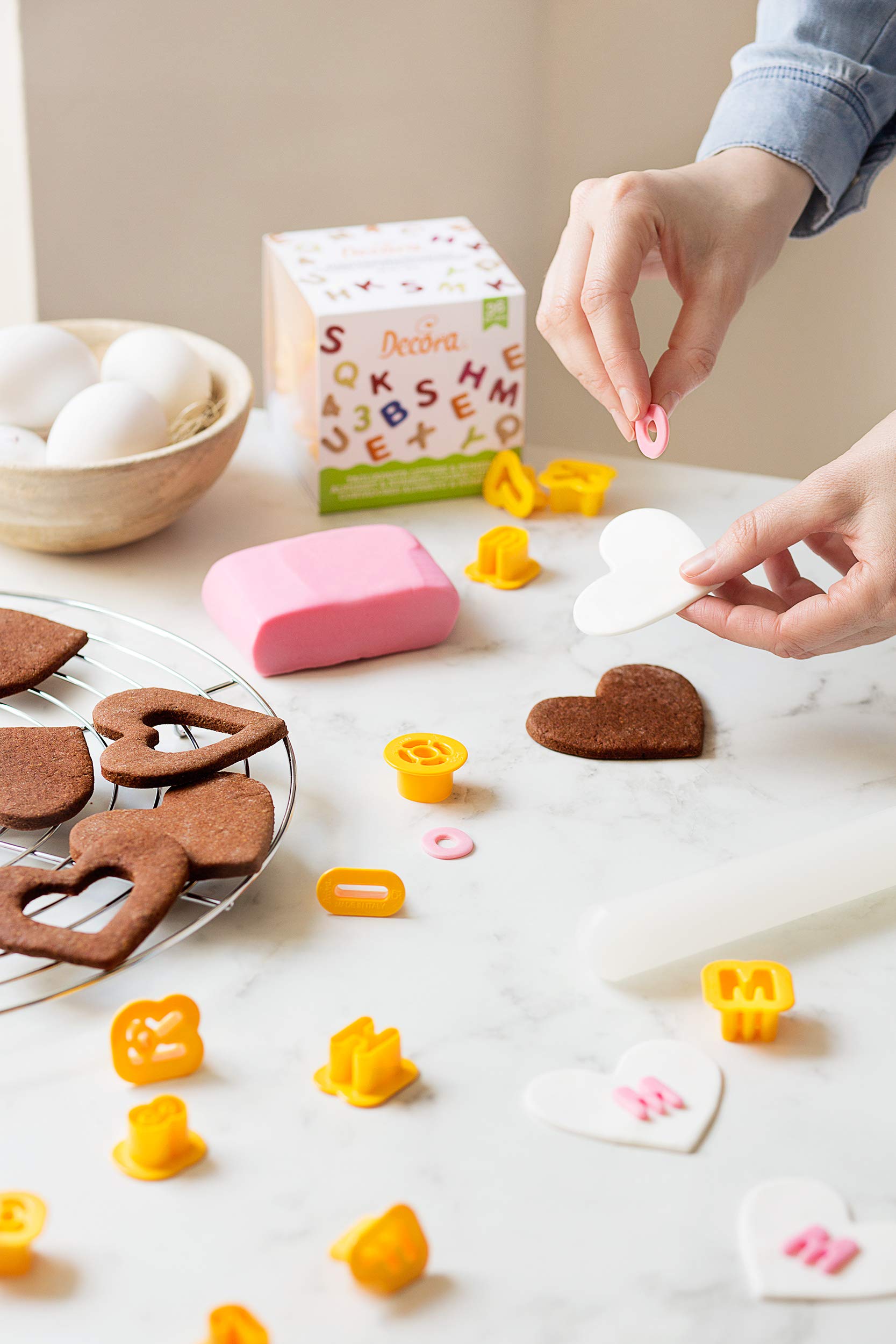 Decora 36 Alphabet&Numbers Dim. 2 X H 1,6 Cm Cookie Cutters Alphabet Numbers, 13.5 X 15 X 15 Cm, Yellow