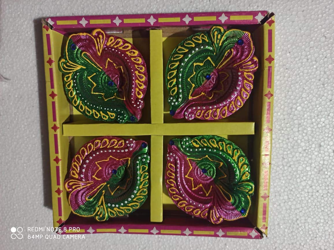 BEE GARDEN Soil Decorative Diya for Diwali | Handmade Designer Clay Diyas/Candles for Festival Puja (Pack of 10)