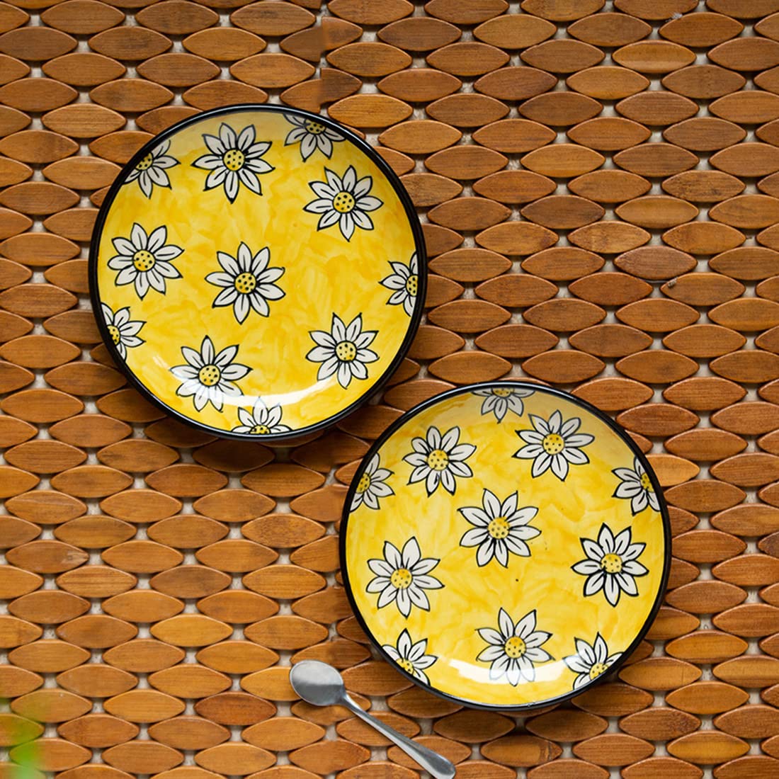 Exclusivelane 'Californian Sunflowers' Ceramic Quarter Plates Set Of 6 (6 Pieces, 7 Inch, Dishwasher & Microwave Safe) | Quarter