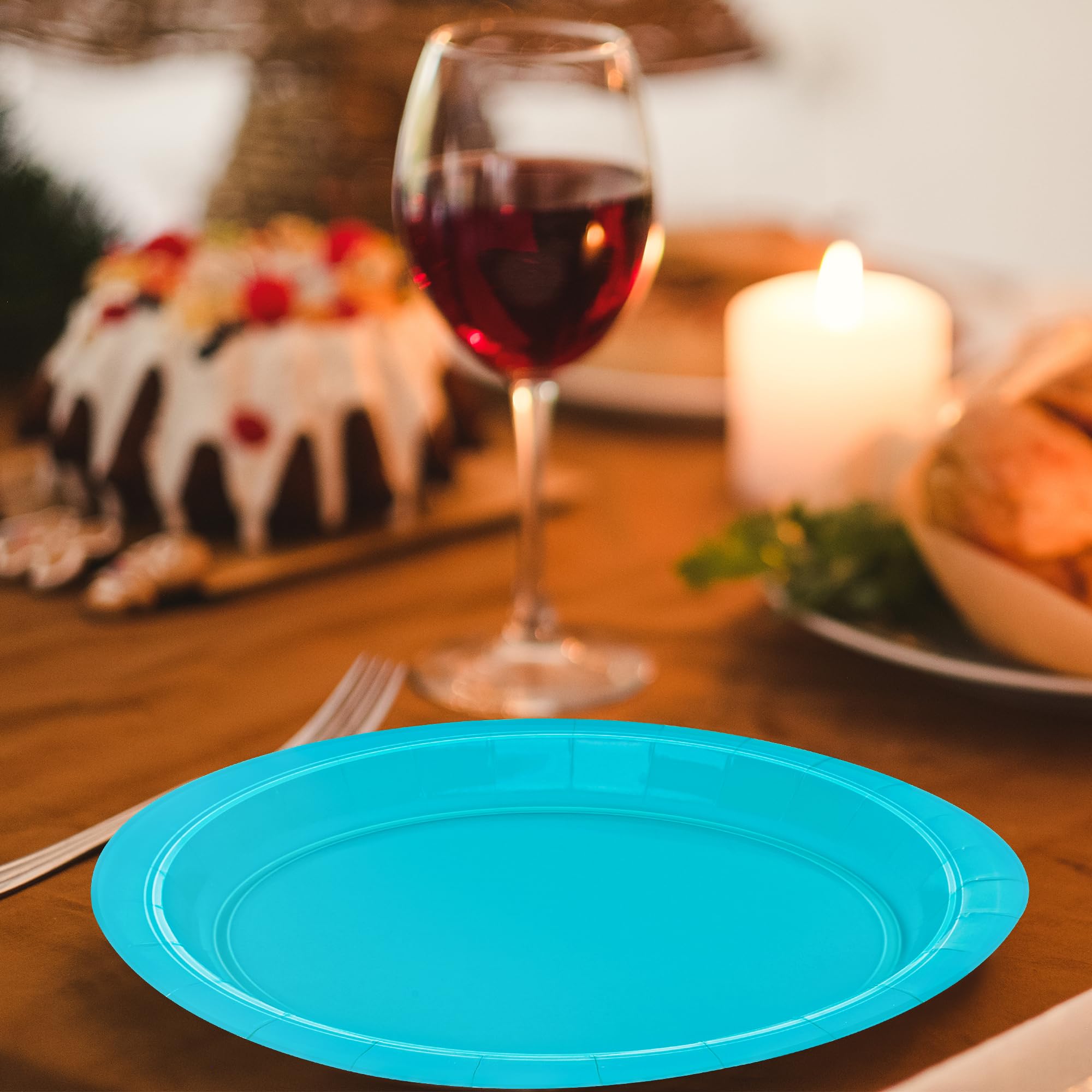 QZYL 50 PCS Paper Plates, Light Blue Round Disposable Party Plates, 9 Inches Paper Dinnerware for Everyday Use, Heavy Duty Table