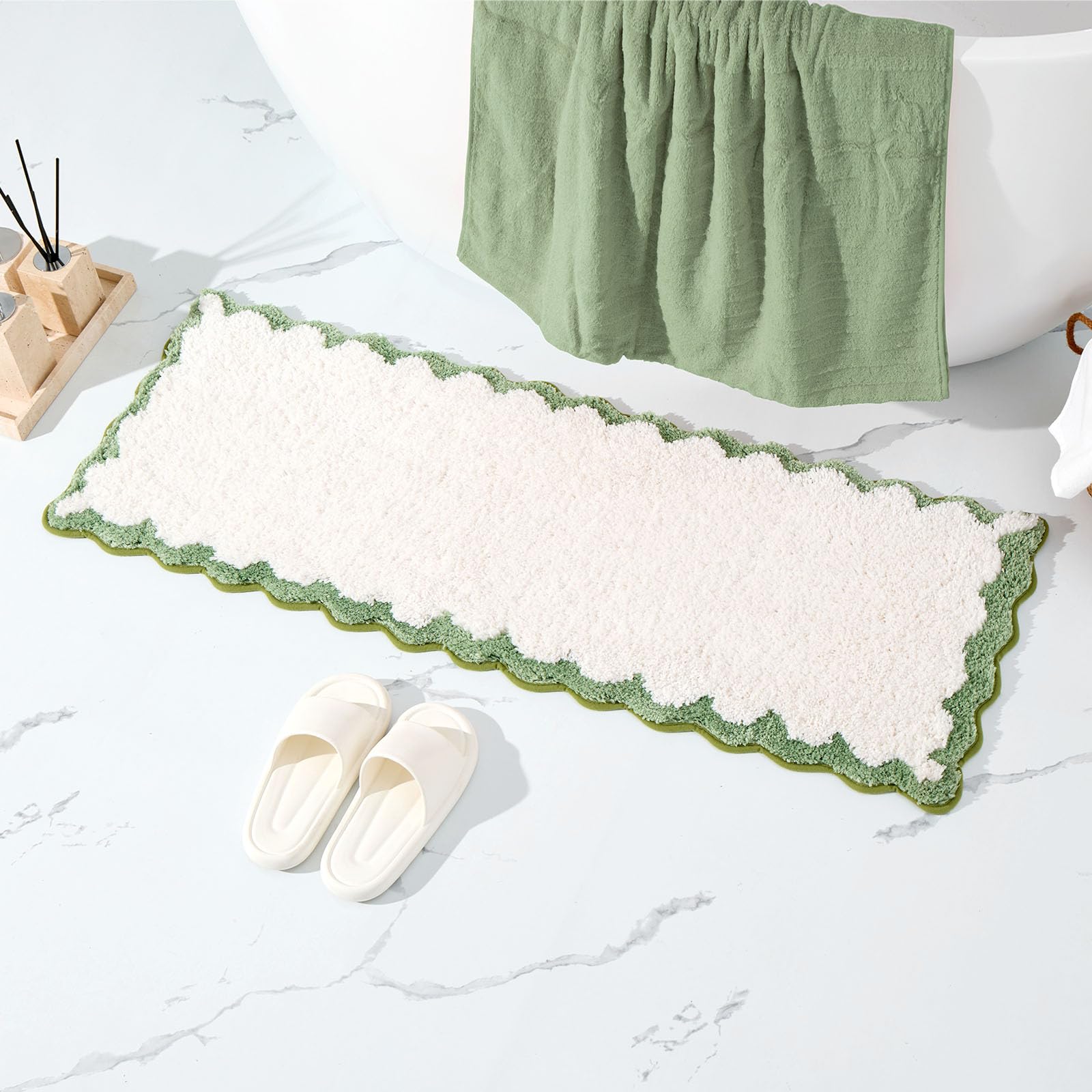 Ortigia Long Cute Scalloped Bathroom Rugs Runner, Fun White And Green Plush Microfiber Scallop Bath Mats Non Slip Washable Quick