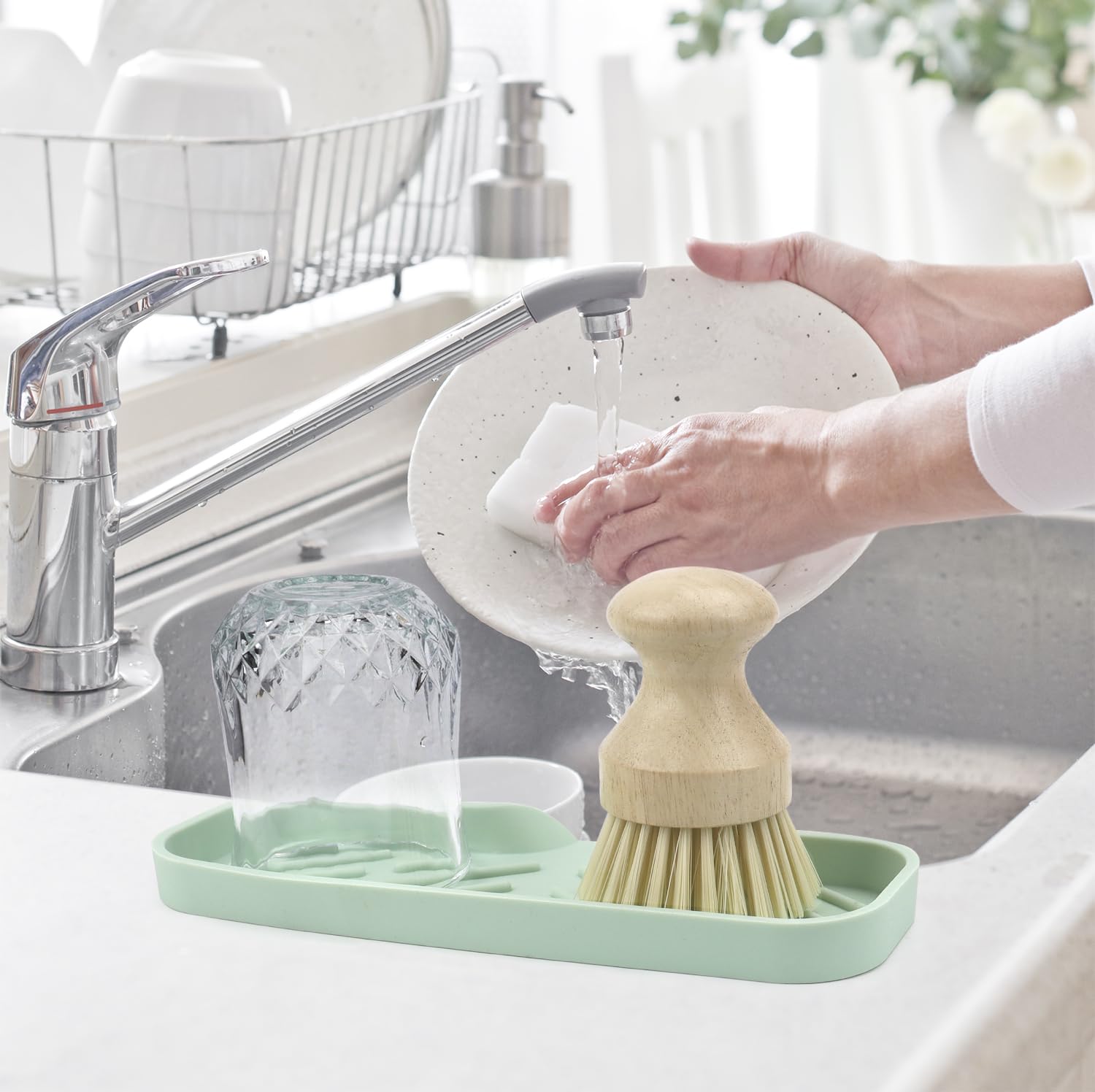 Yasmen Silicone Bathroom Soap Dishes, Sink Sponge Holder For Kitchen, Rubber Soap Dish With Drain, Shower Soap Sponge Tray, Sink
