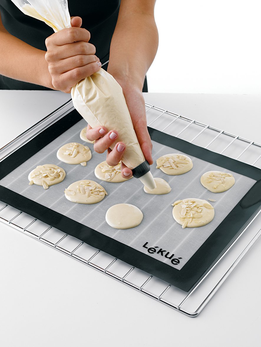 Lekue 12 By 16-Inch Silicone Baking Mat, Clear