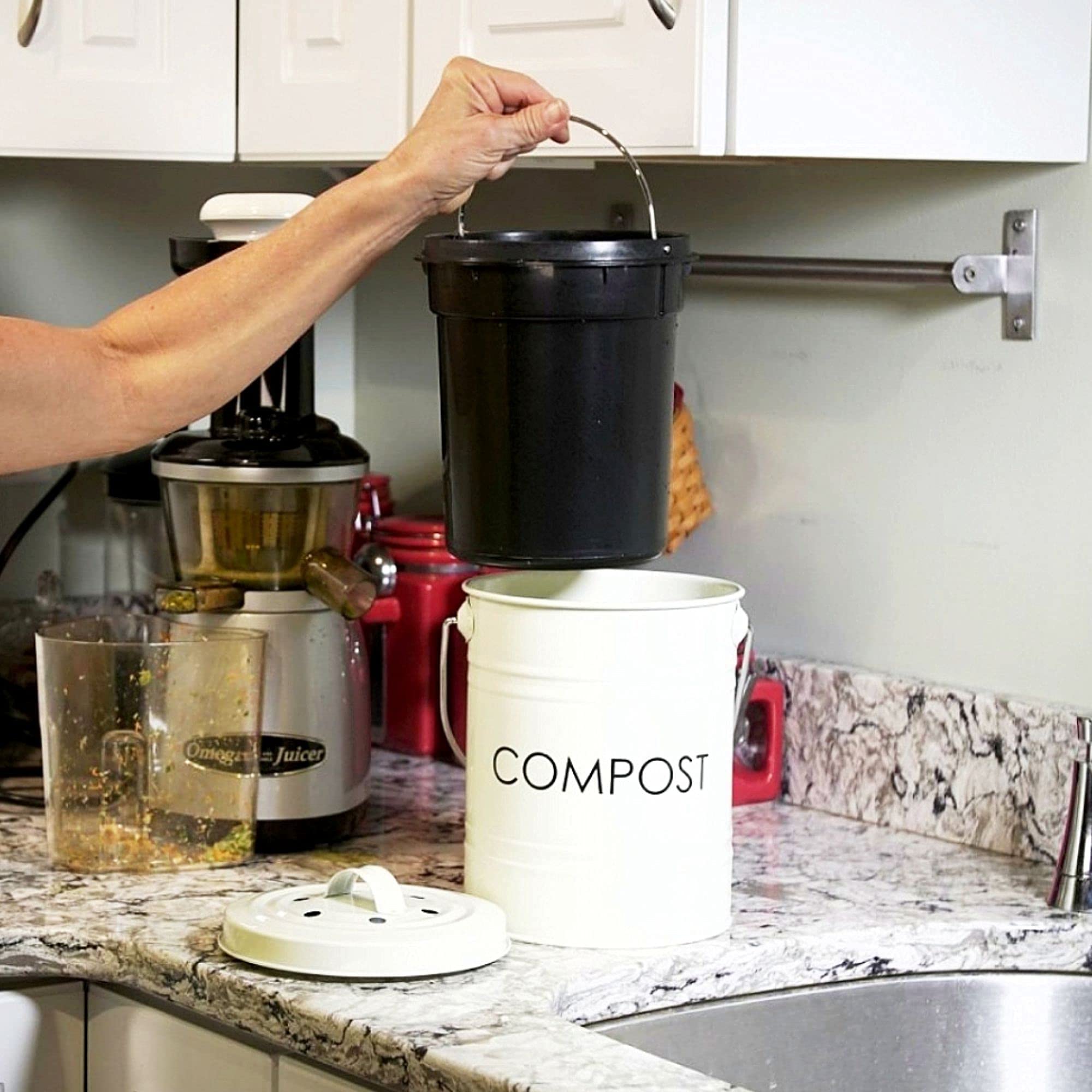 The Relaxed Gardener Kitchen Compost Bin (0.8 Gallon) - Rust Proof And Leak Proof Countertop Compost Bucket With Lid, No Smells