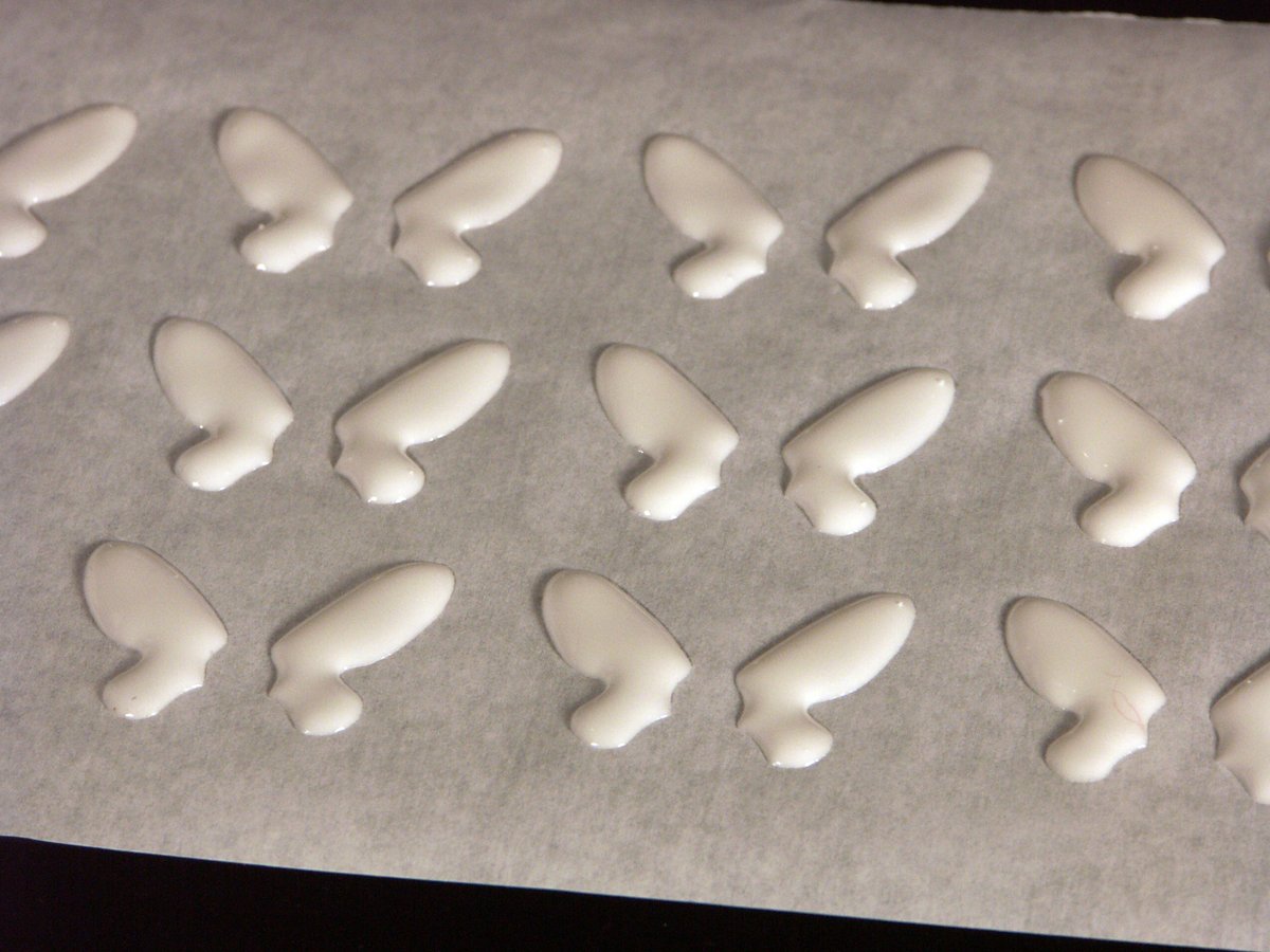 Designer Stencils Mini Butterflies - Three Dimensional Cake Stencil, Beige/Semi-Transparent