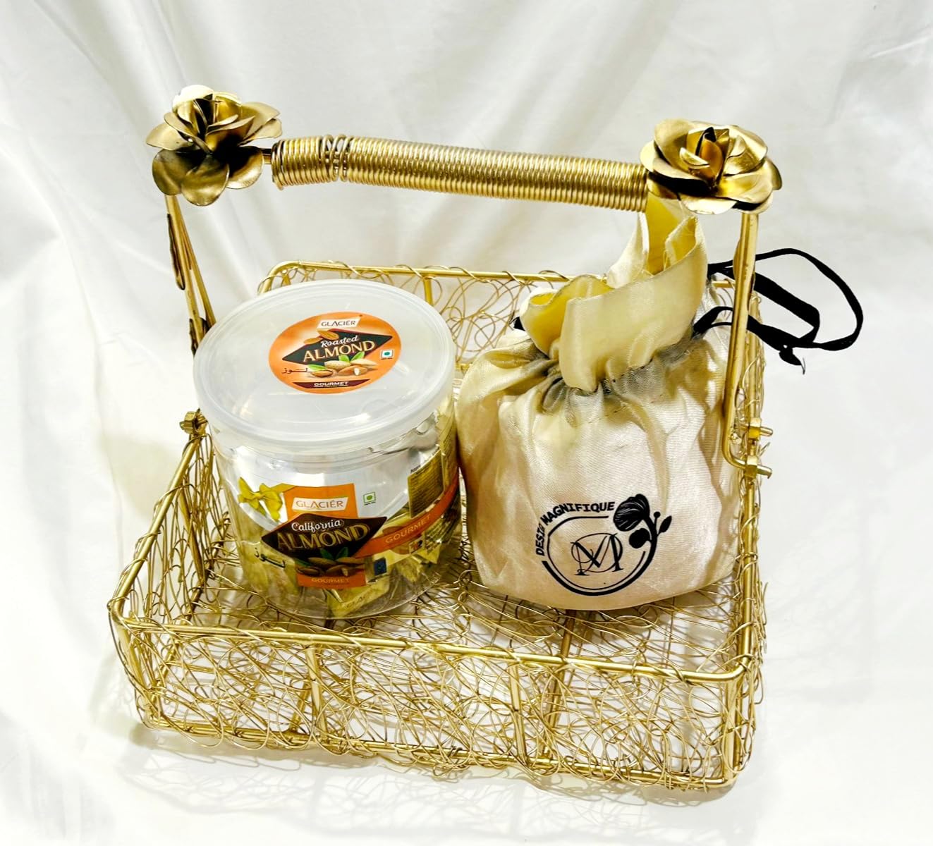 Design Magnifique Metal Mesh Wire Square Hamper Shagun Basket/Tray Platter For Packing & Serving Fruits, Sweets & Gifts (8 Inch)