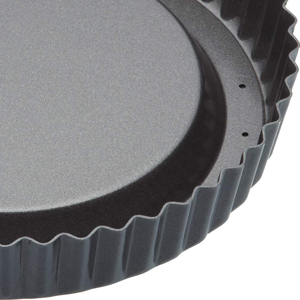 Masterclass Sponge Flan Tin With Raised Loose Base, 20 Cm Fluted Tin, Non Stick, Heavy Duty Carbon Steel, Pfoa Free, Grey