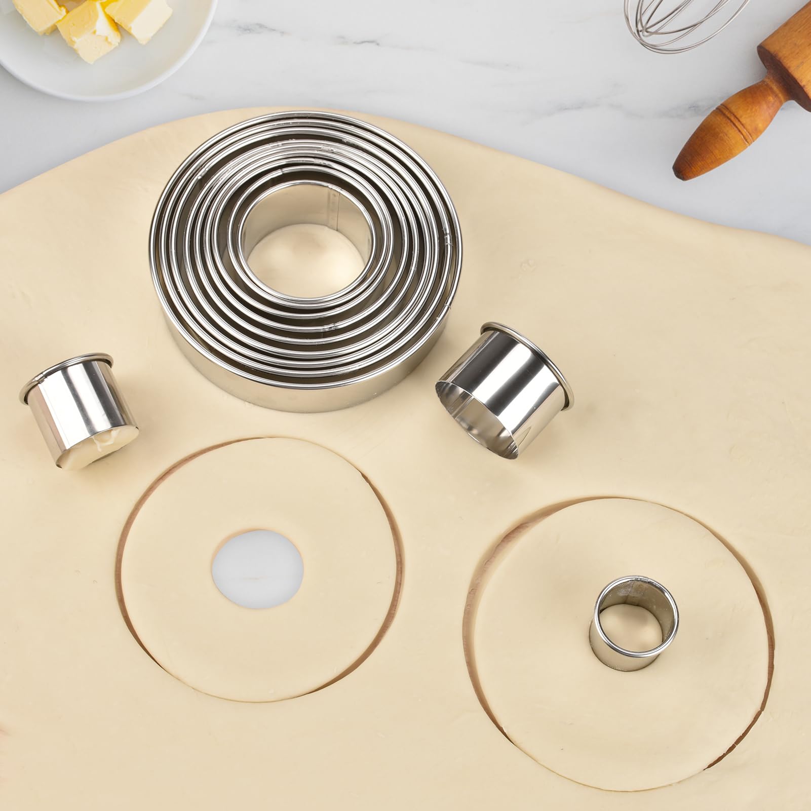 Dacono Round Cookie Press Set, 12 Graduated Circle Pastry Press, Heavy Duty Commercial Grade 18/8 304 Stainless Steel Cookie And