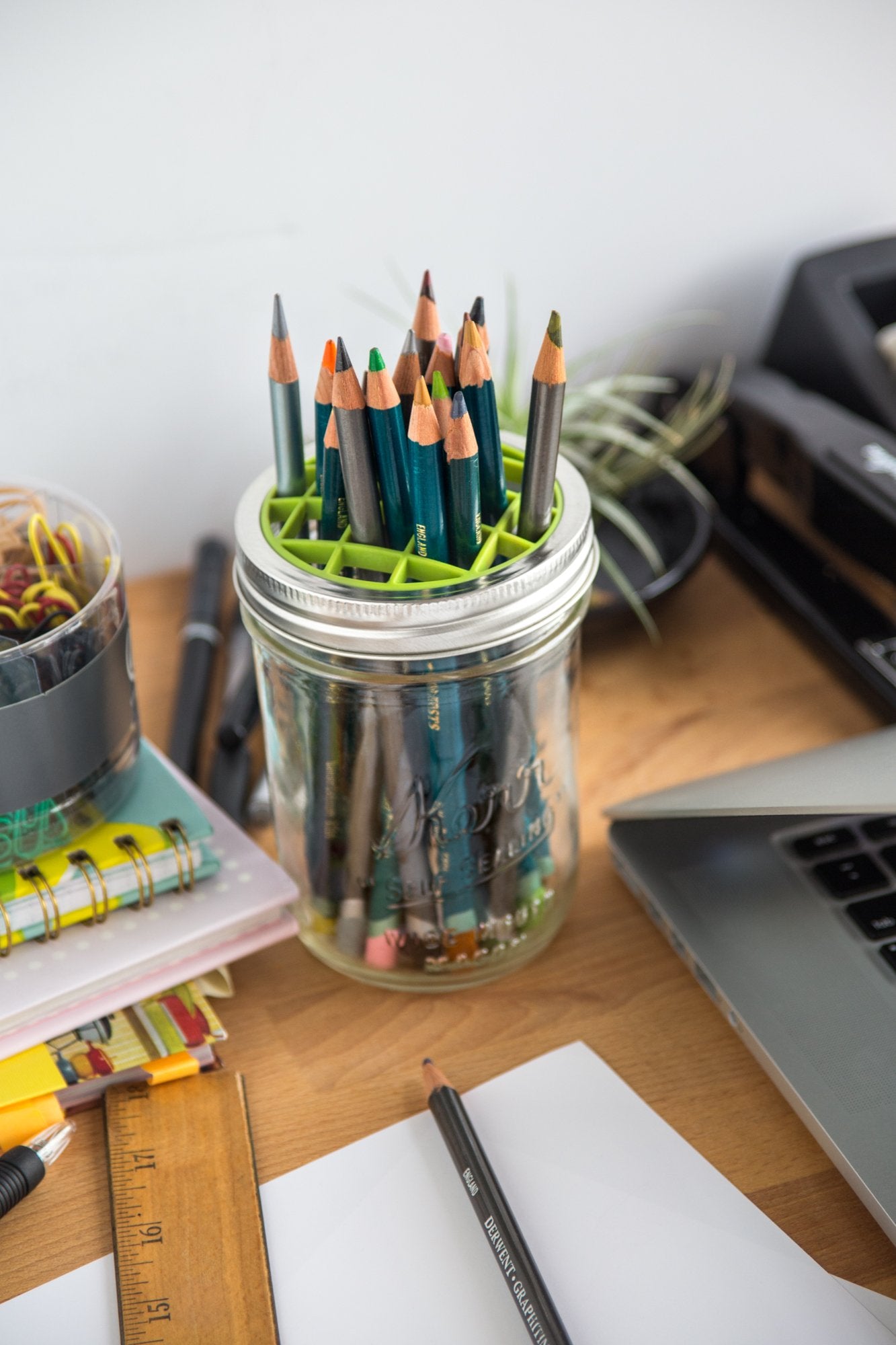 Jarware Flower Frog Grid  Pen and Pencil Organizer for Wide Mouth Mason Jars  Green