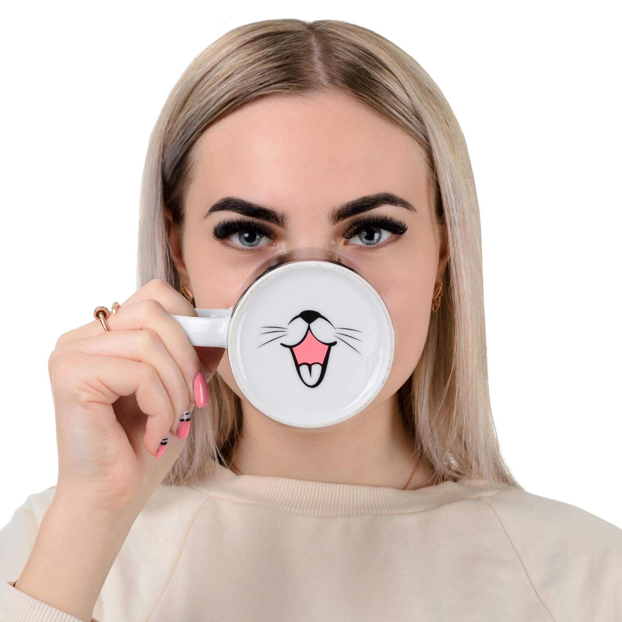 InGwest. Heat Sensitive Color Changing Coffee Mug with Funny Cat. Very Cute Magic Mug with Tongue on bottom.