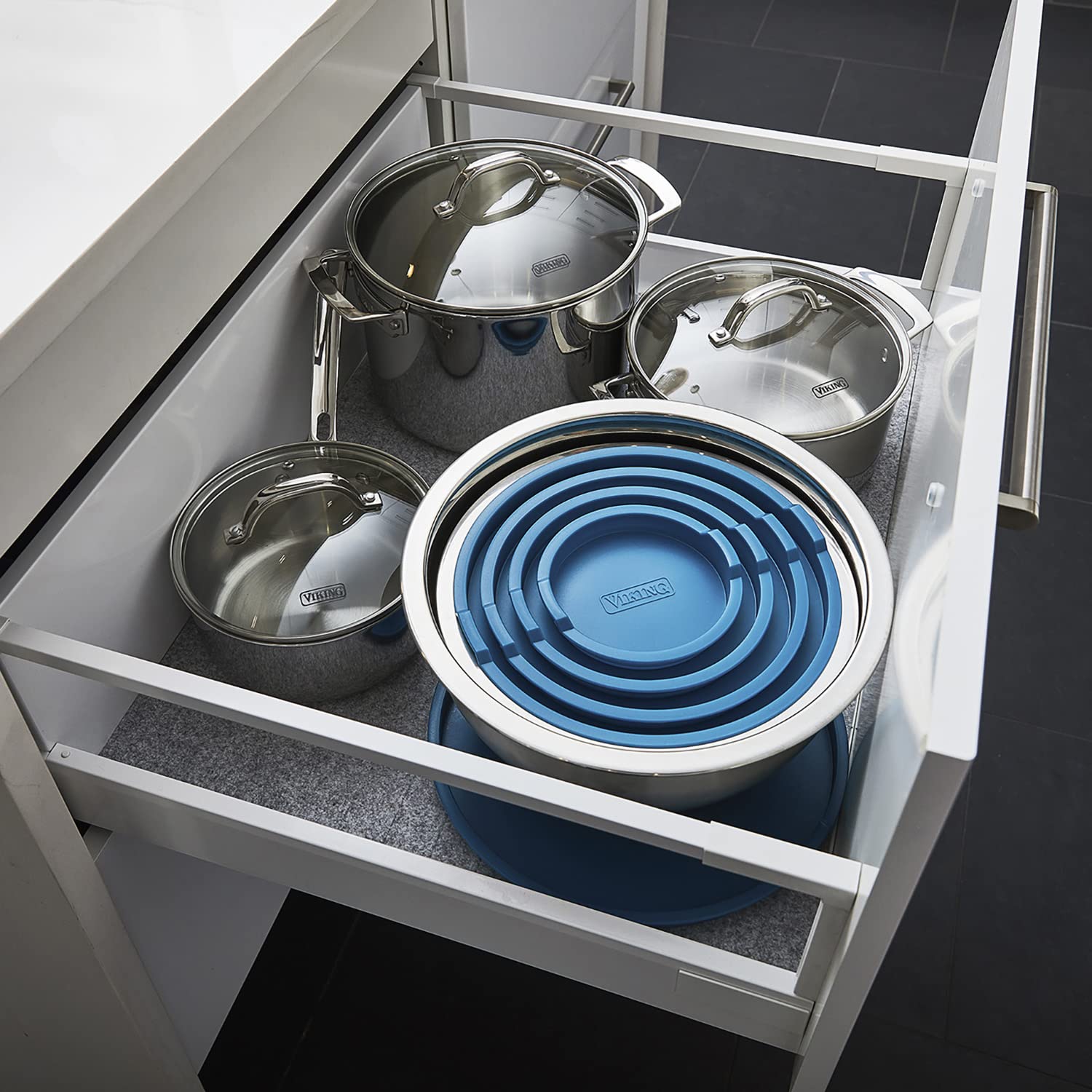 Viking Culinary Stainless Steel Mixing Bowl Set, 10 Piece, Non-Slip Silicone Base, Includes Airtight Lids, Dishwasher Safe, Teal