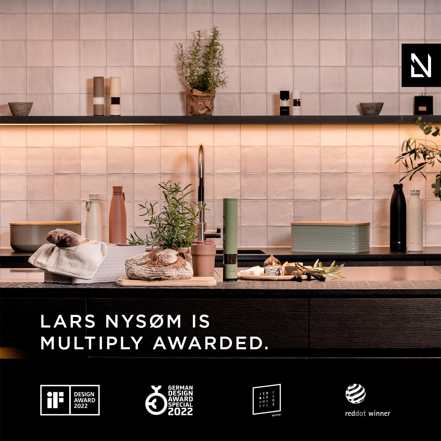 Lars Nysm Bread Box I Metal Bread Box With Linen Bread Bag For Long Lasting Freshness I Bread Box With Bamboo Lid Usable As Cutt