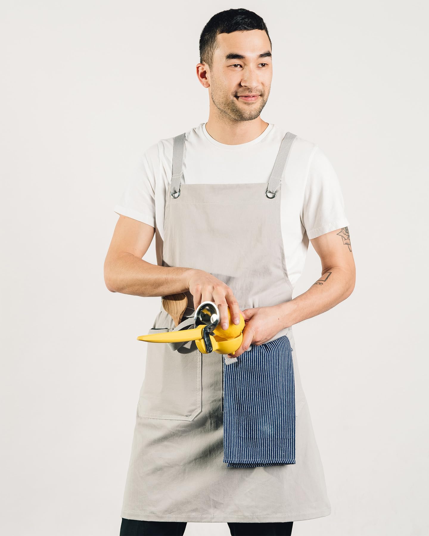 Caldo Crossback Kitchen Apron For Cooking- Mens And Womens Professional Chef Or Server Bib Apron - Adjustable Crossback Style -