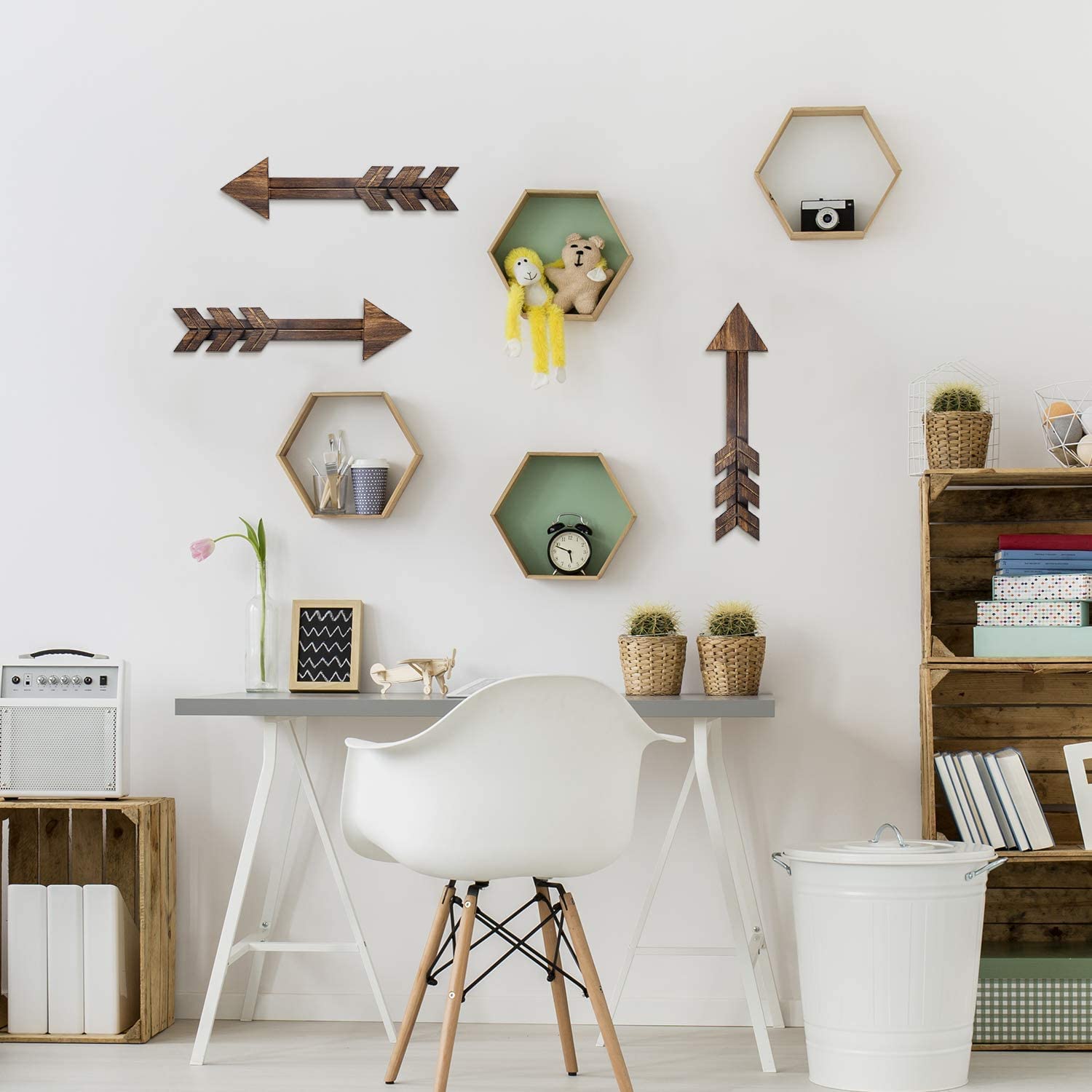 Universal Arts 3 Pcs Wooden Arrow Wall Decor, Arrow Sign For Farmhouse Home Wedding Party Wall Hanging Decoration