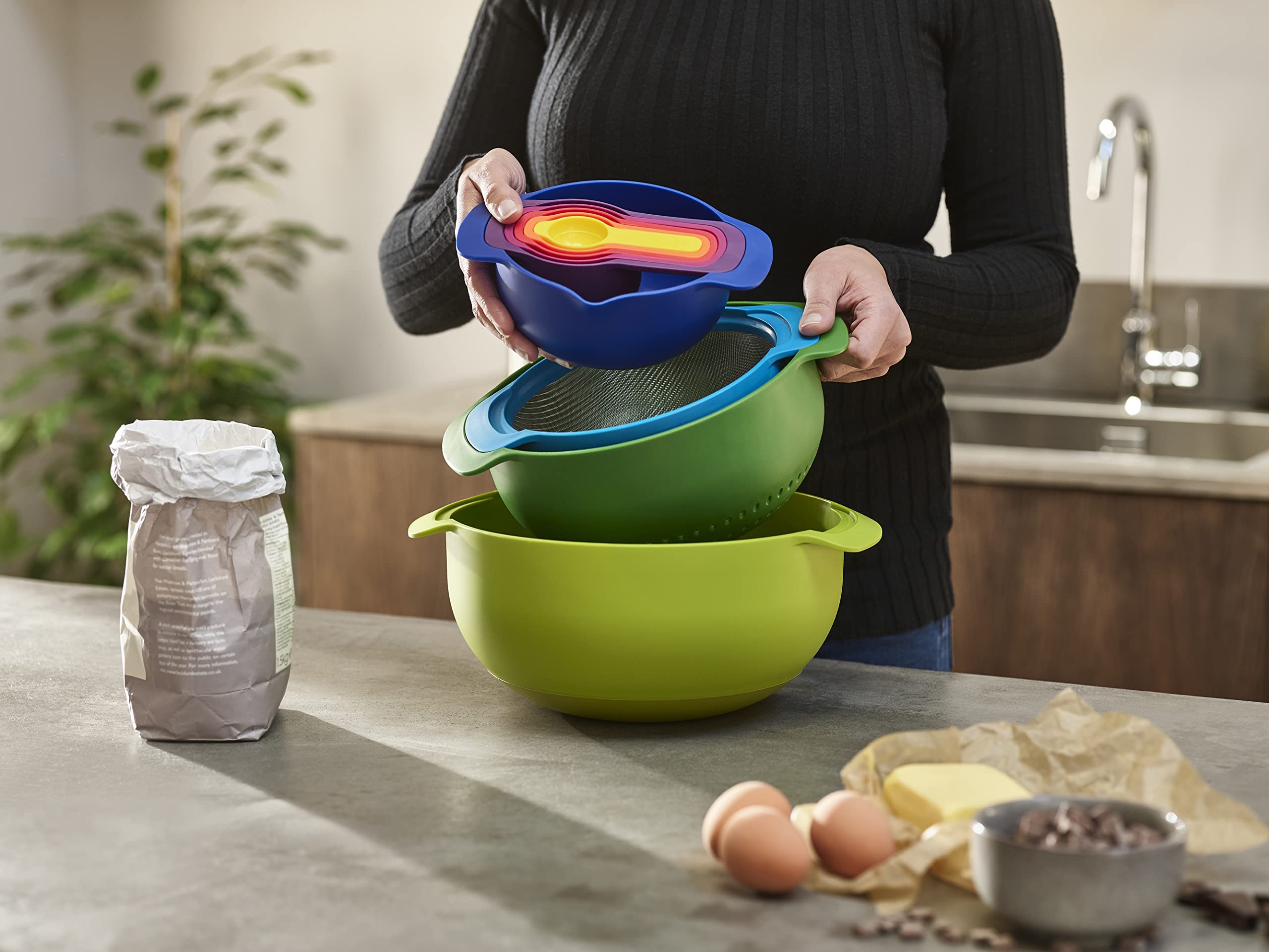 Joseph Joseph Nest 9 Plus  9 Piece compact Food Preparation Set with Mixing Bowls  Measuring cups  Sieve and colander  Multicolor
