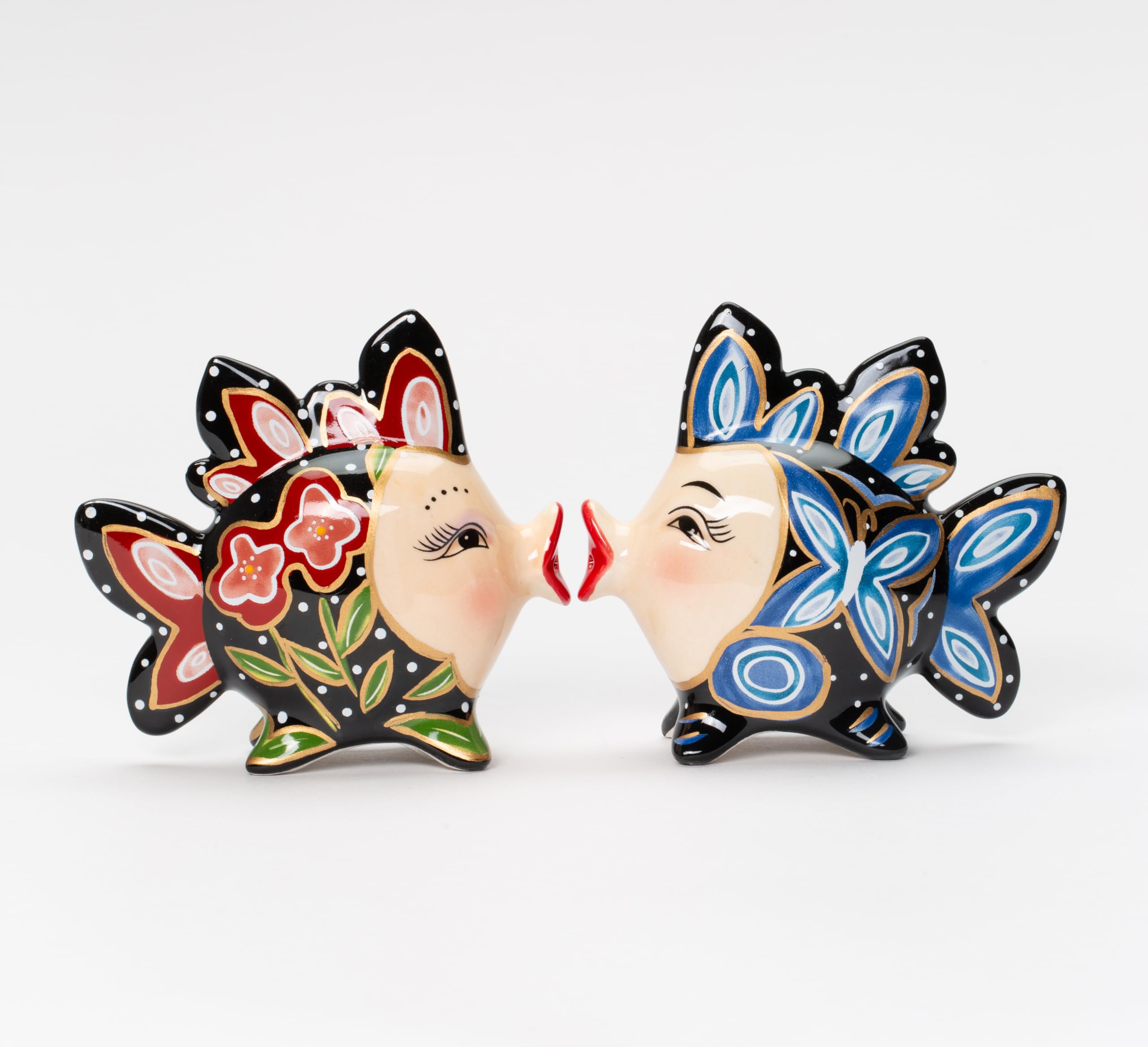 3.5 Inch Red And Blue Floral Kissing Fish Black Salt And Pepper