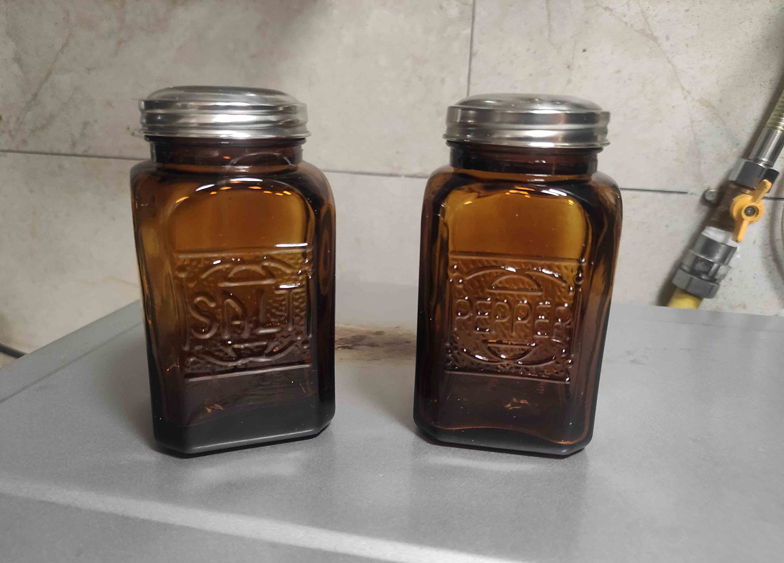 Ritadeshop Depression Style Glass Salt and Pepper Shakers (Amber)  2.35*2.35*4.5 inches