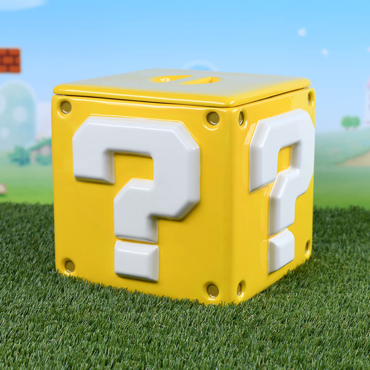 Pyramid International Gp85521 Super Mario Bros Question Mark Block Ceramic Storage Jar Cookie Jar