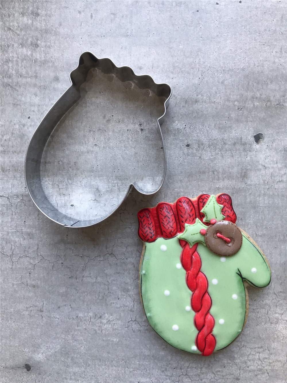 Liliao Christmas Winter Mitten Cookie Cutter - 3.1 X 4 Inches - Stainless Steel