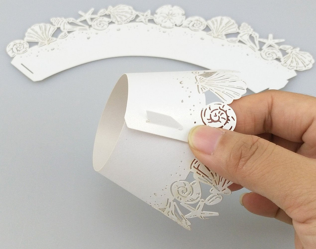 Yueton Pack Of 50 Beach Themed Seashell Cake Wrappers Wedding Party Birthday Cupcake Cookie Wrap