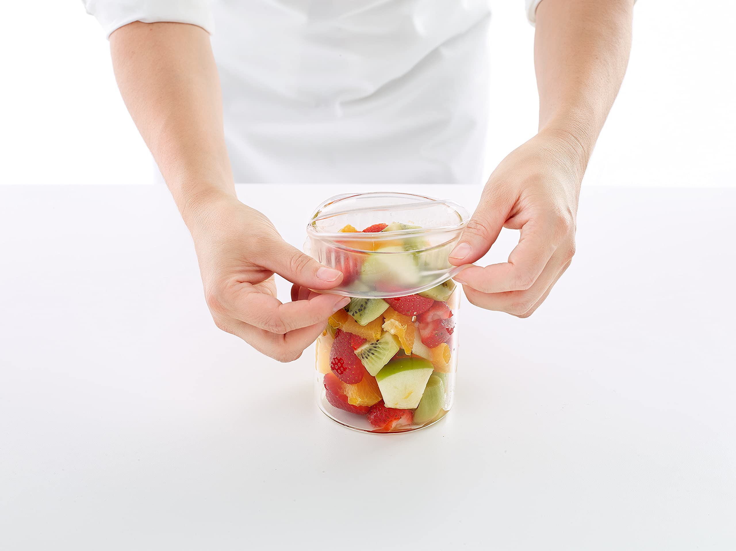 Lekue Reusable Silicone Flexible Lid Set Of 6. Set Includes:(1) 3.3'' Lid, (2) 4.5'' Llids, (1) 6'' Lid, (1) 8'' Lid, (1) 10.2''