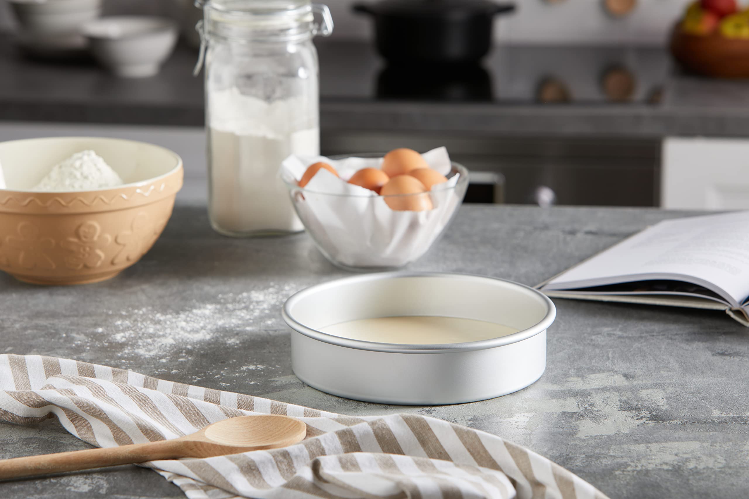 Pme Professional Aluminum Round Cake Pan 8 X 2In