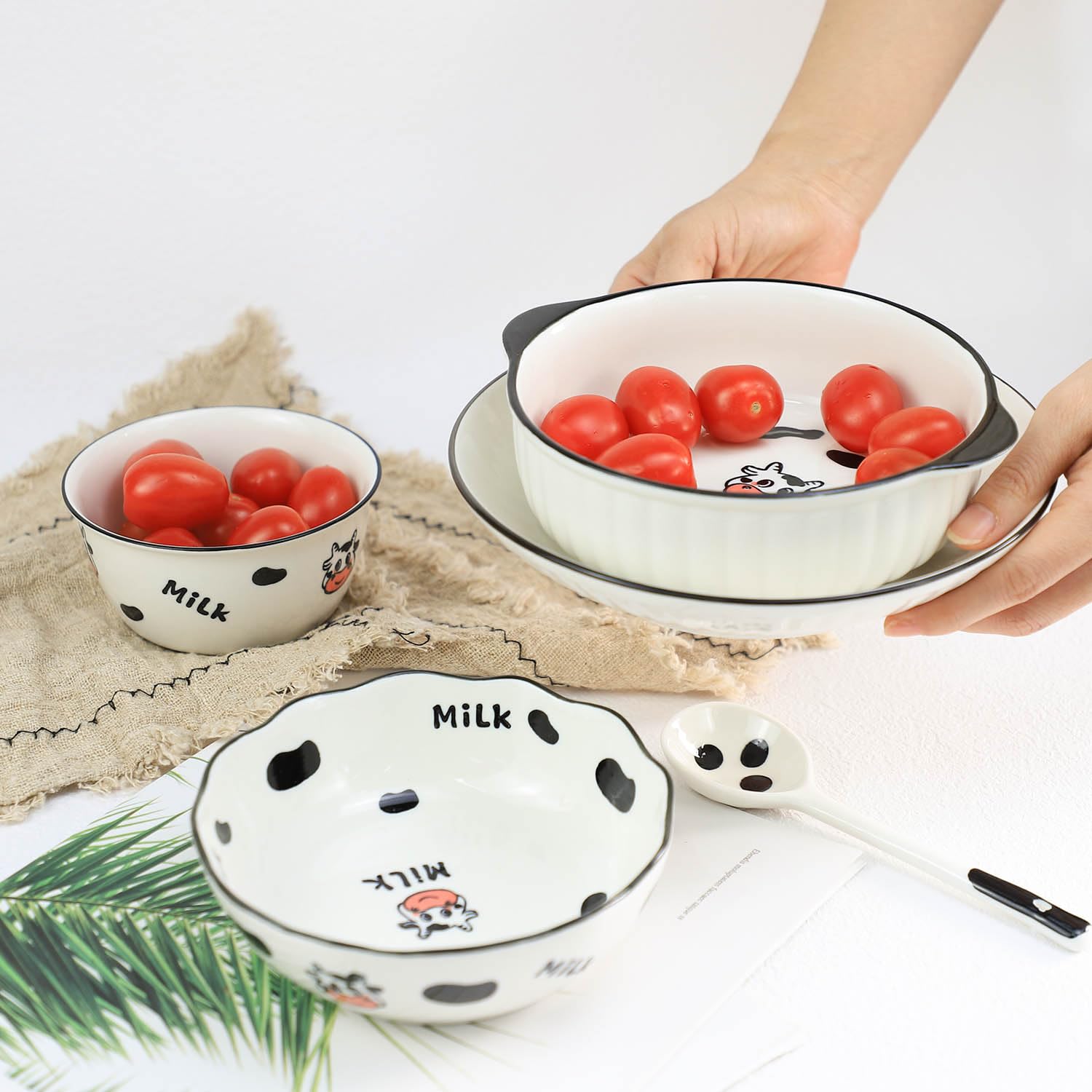 Bicuzat Cute Cartoon Milk Cow Dinnerware Sets, Ceramic Cow Dinner Plate Bowl Spoon Set For One, Set Of 5